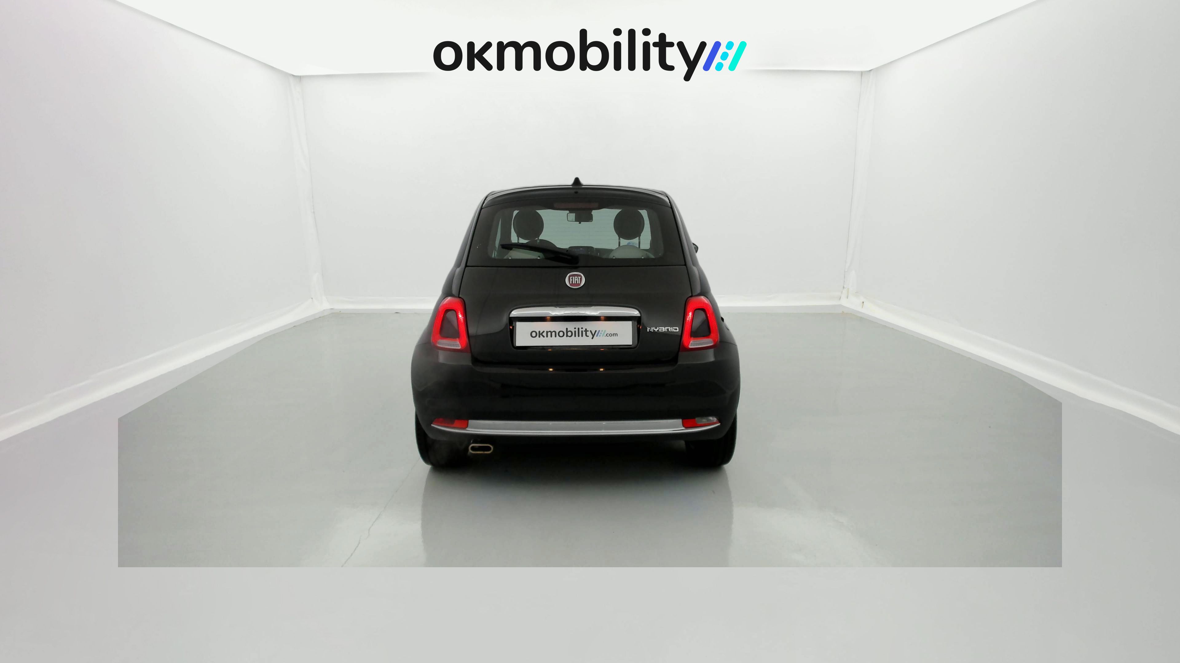 fiat 500 dolcevita 1.0 HYBRID 70 MHEV 2023 negro vesuvio 12