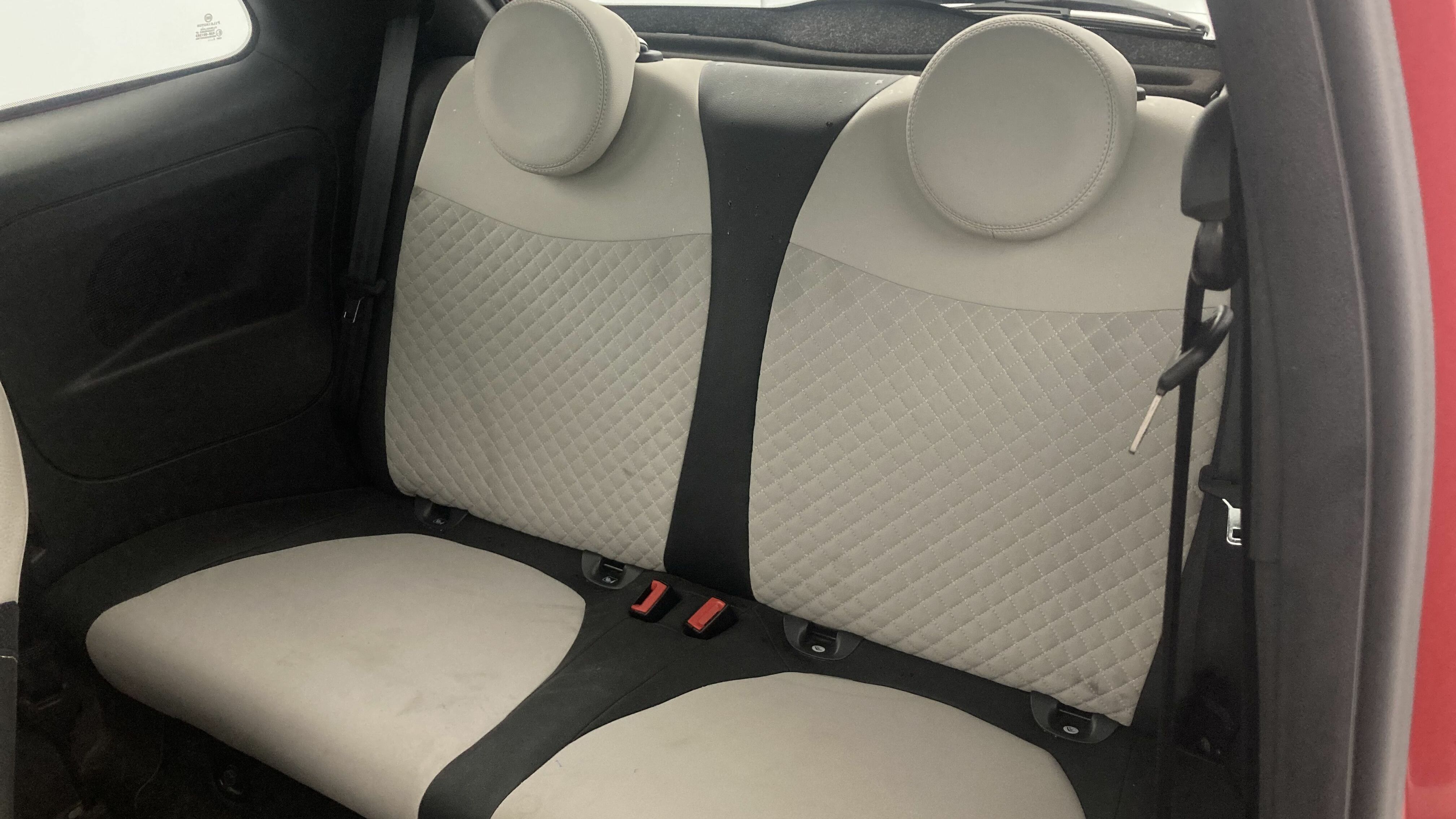 fiat 500 dolcevita 1.0 HYBRID 70 MHEV 2023 rojo passione 15