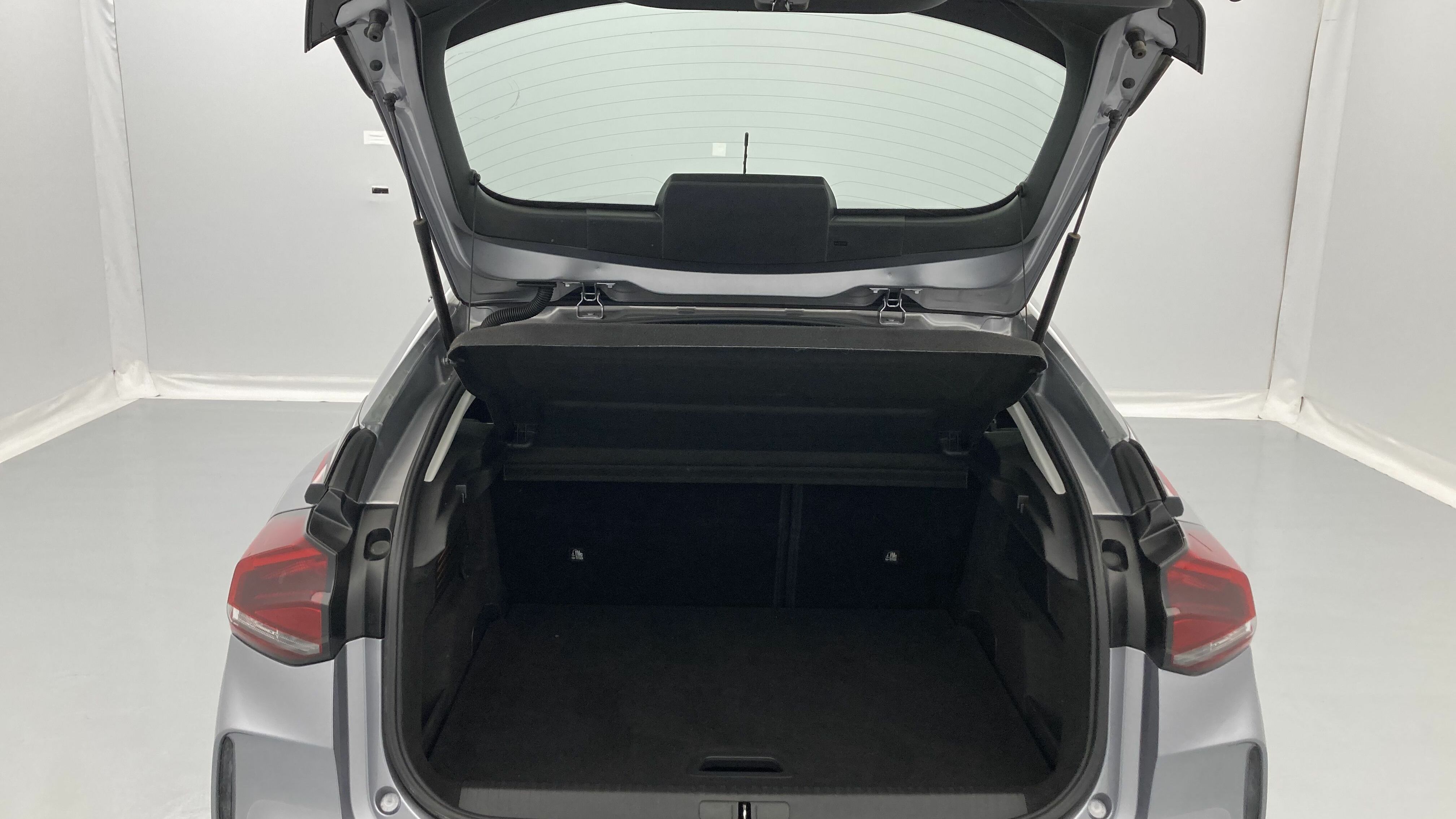 citroen c4 feel pack 1.2 PURETECH 130 2023 gris acero 24