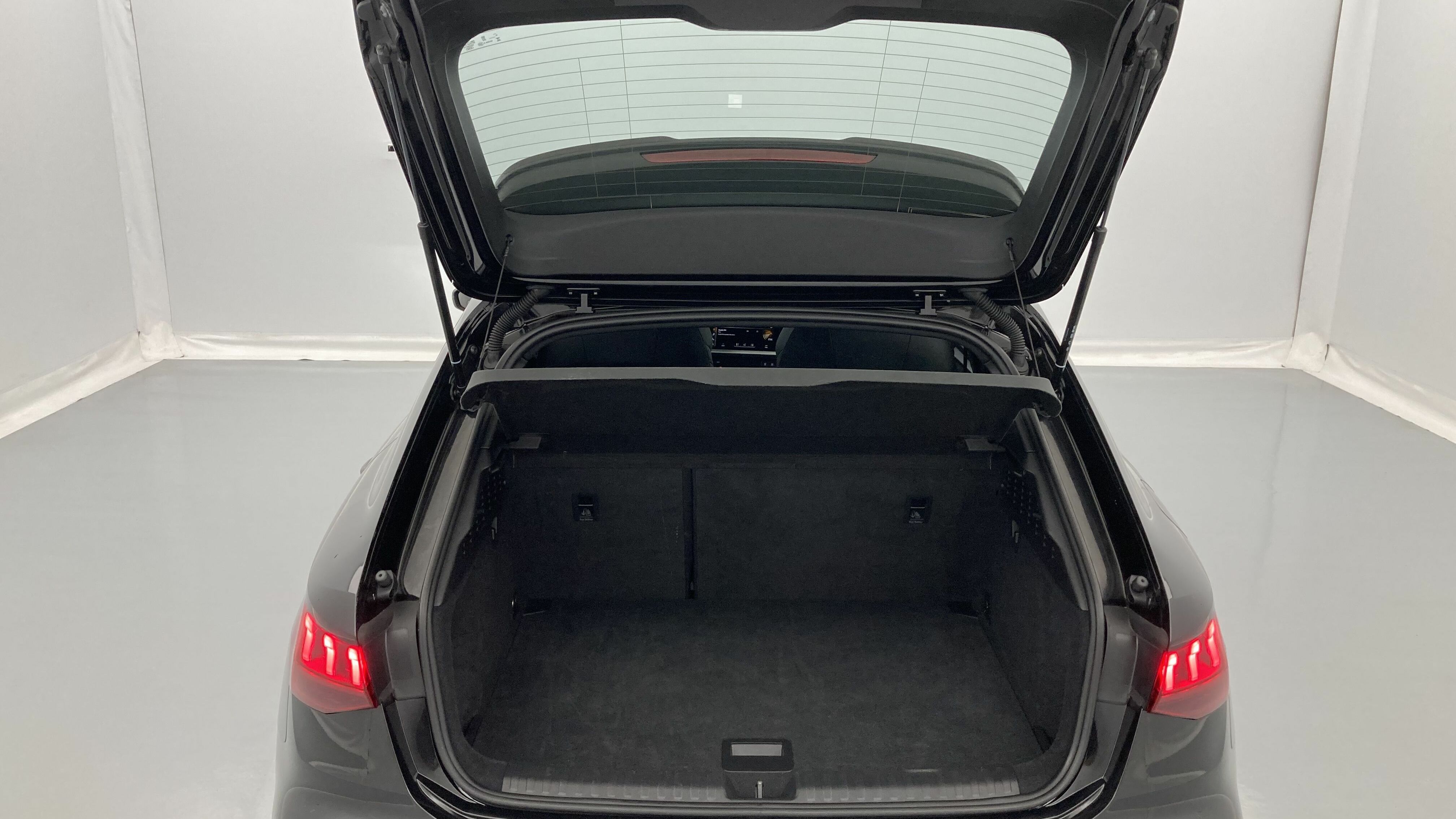 audi a3 sportback s line 35 TFSI 150 STRONIC 2024 mythosschwar met. 24