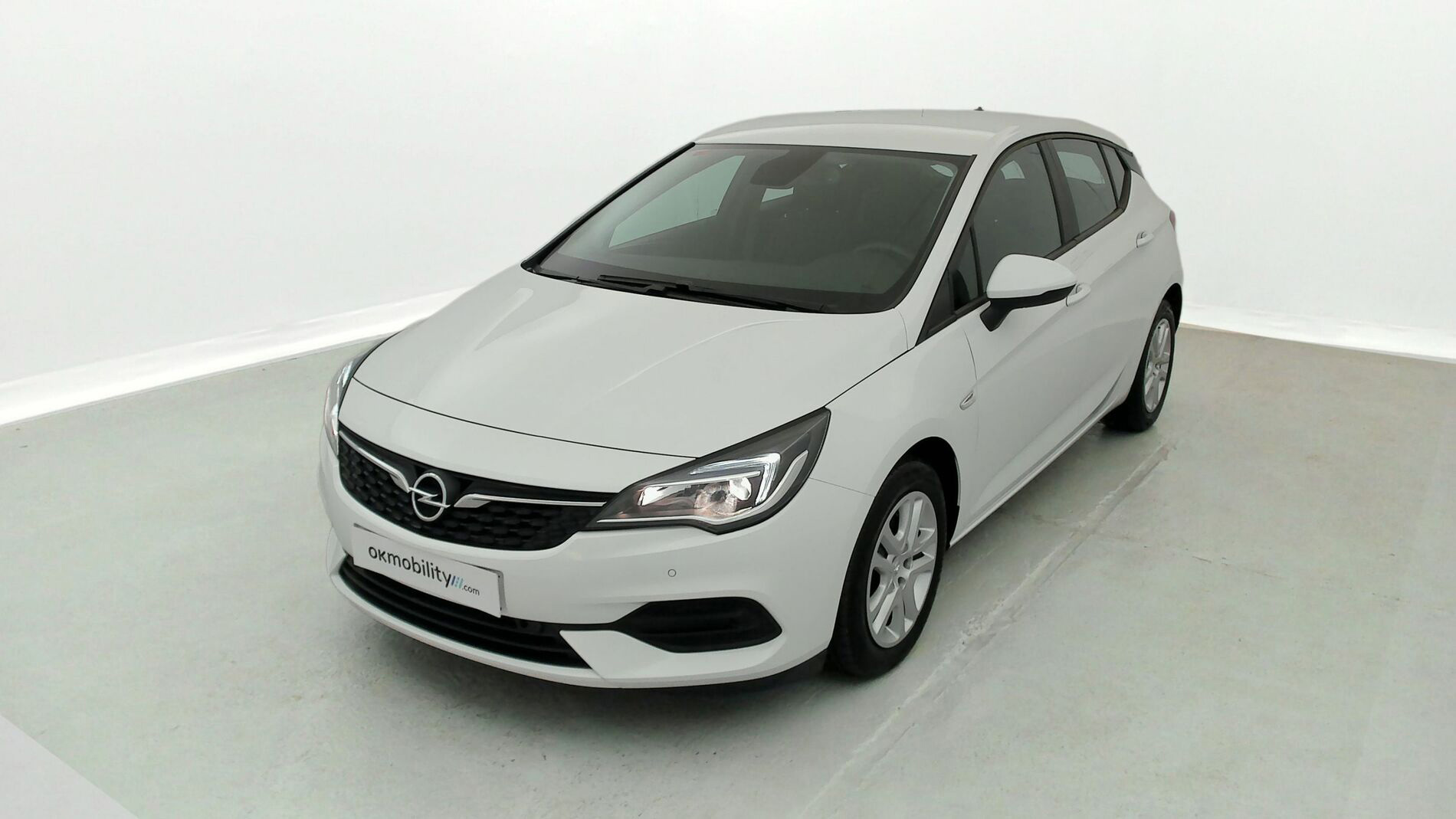 opel astra edition 1.2 110 2020 white 1