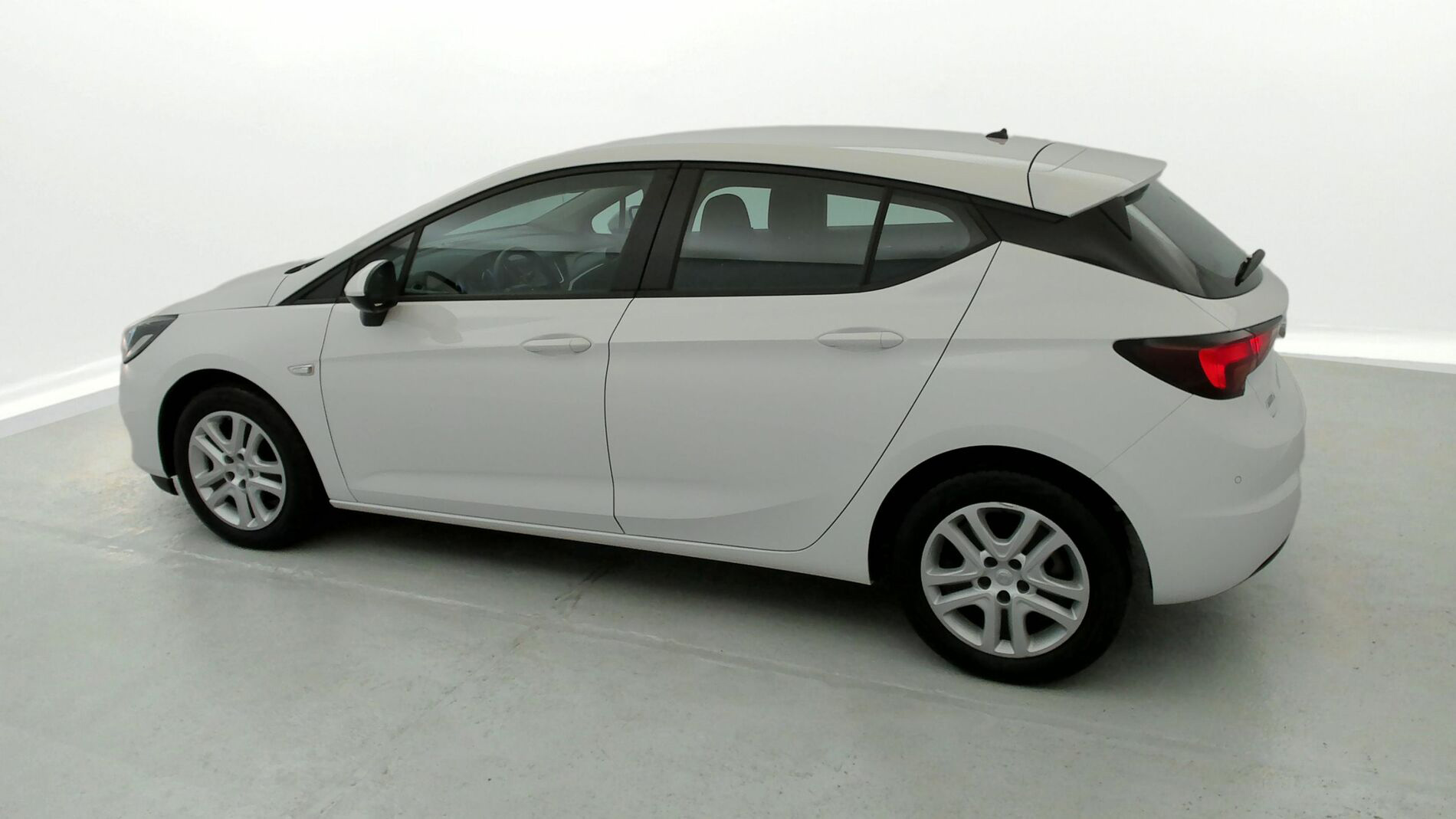 opel astra edition 1.2 110 2020 white 7