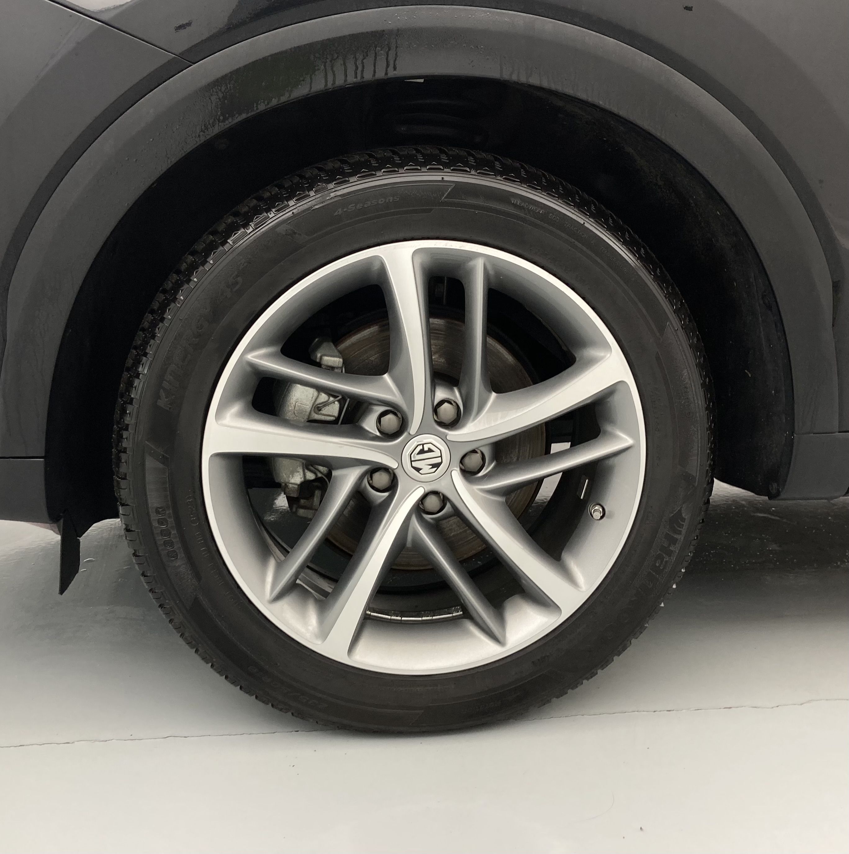 mg hs luxury 1.5 T-GDI 162 2023 pebble black 32