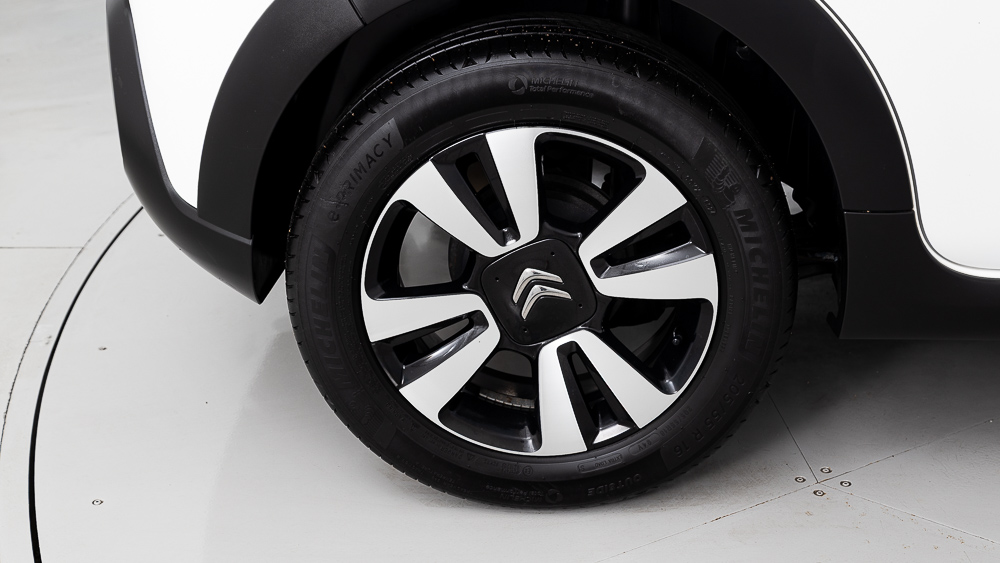 citroen c3 origin max 1.2 PURETECH 83 2024 blanco banquise / negro 23