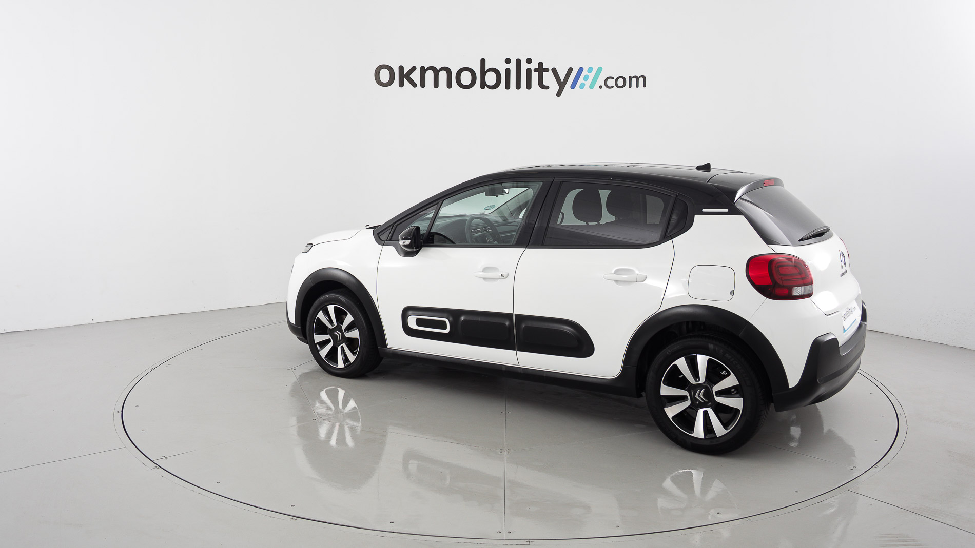 citroen c3 origin max 1.2 PURETECH 83 2024 blanco banquise / negro 9