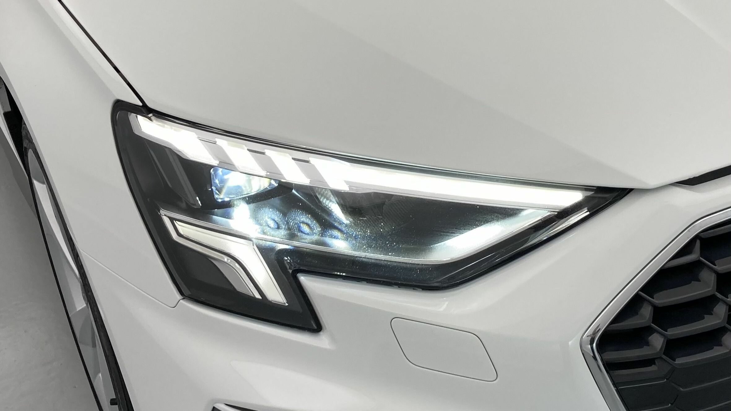 audi a3 sportback s line 35 TFSI 150 STRONIC 2023 ibis weiss 29