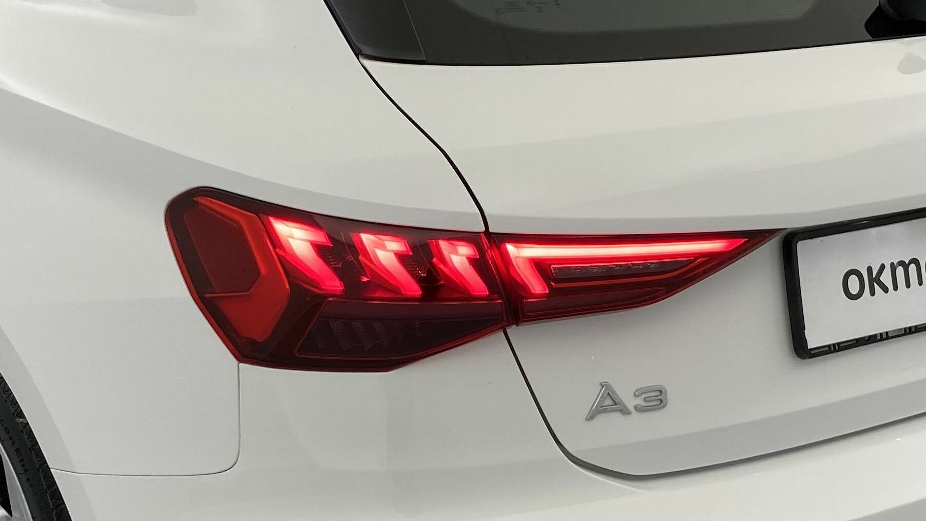 audi a3 sportback s line 35 TFSI 150 STRONIC 2023 ibis weiss 30