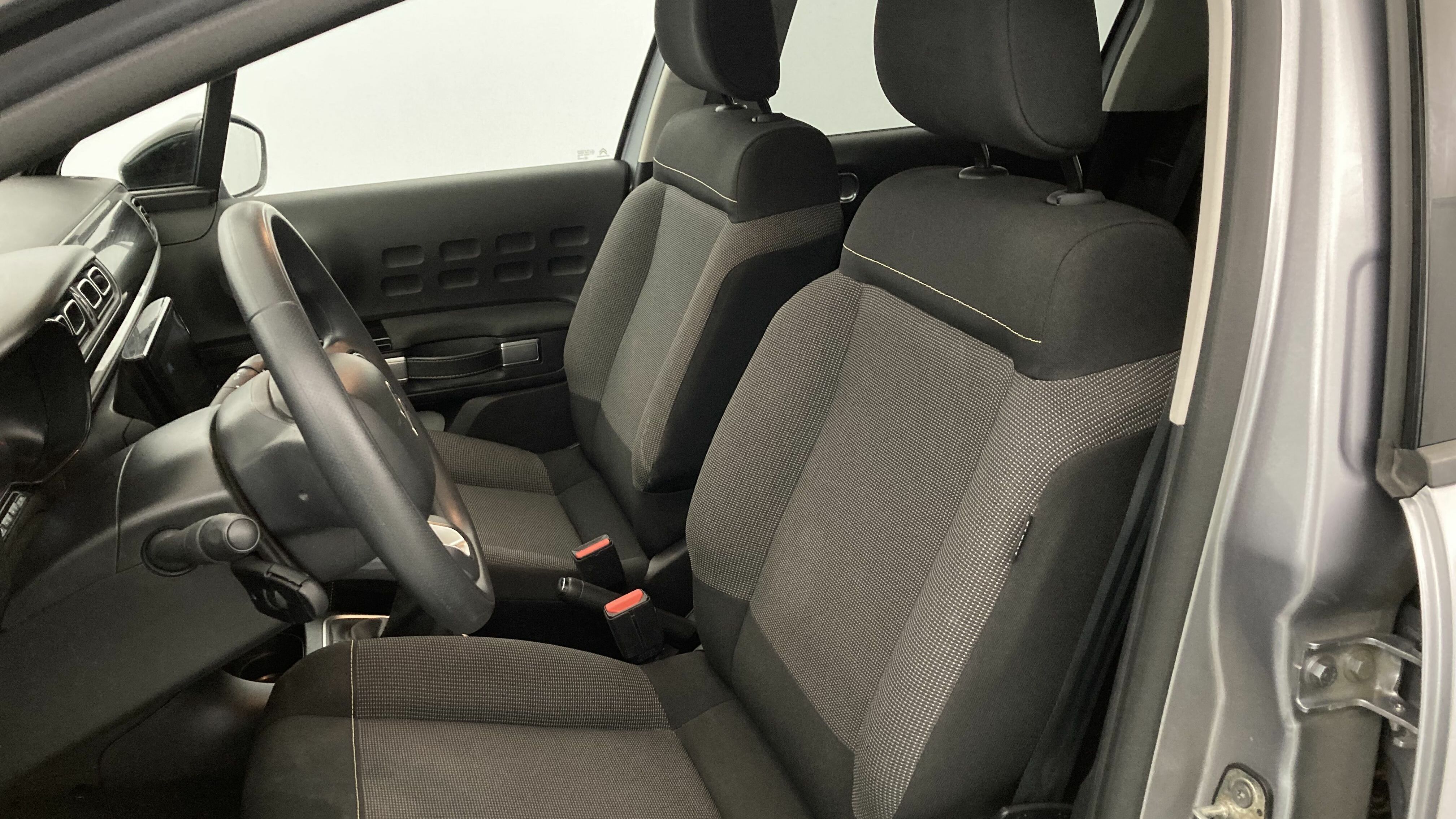 citroen c3 origin max 1.2 PURETECH 83 2024 gris acero / negro 13