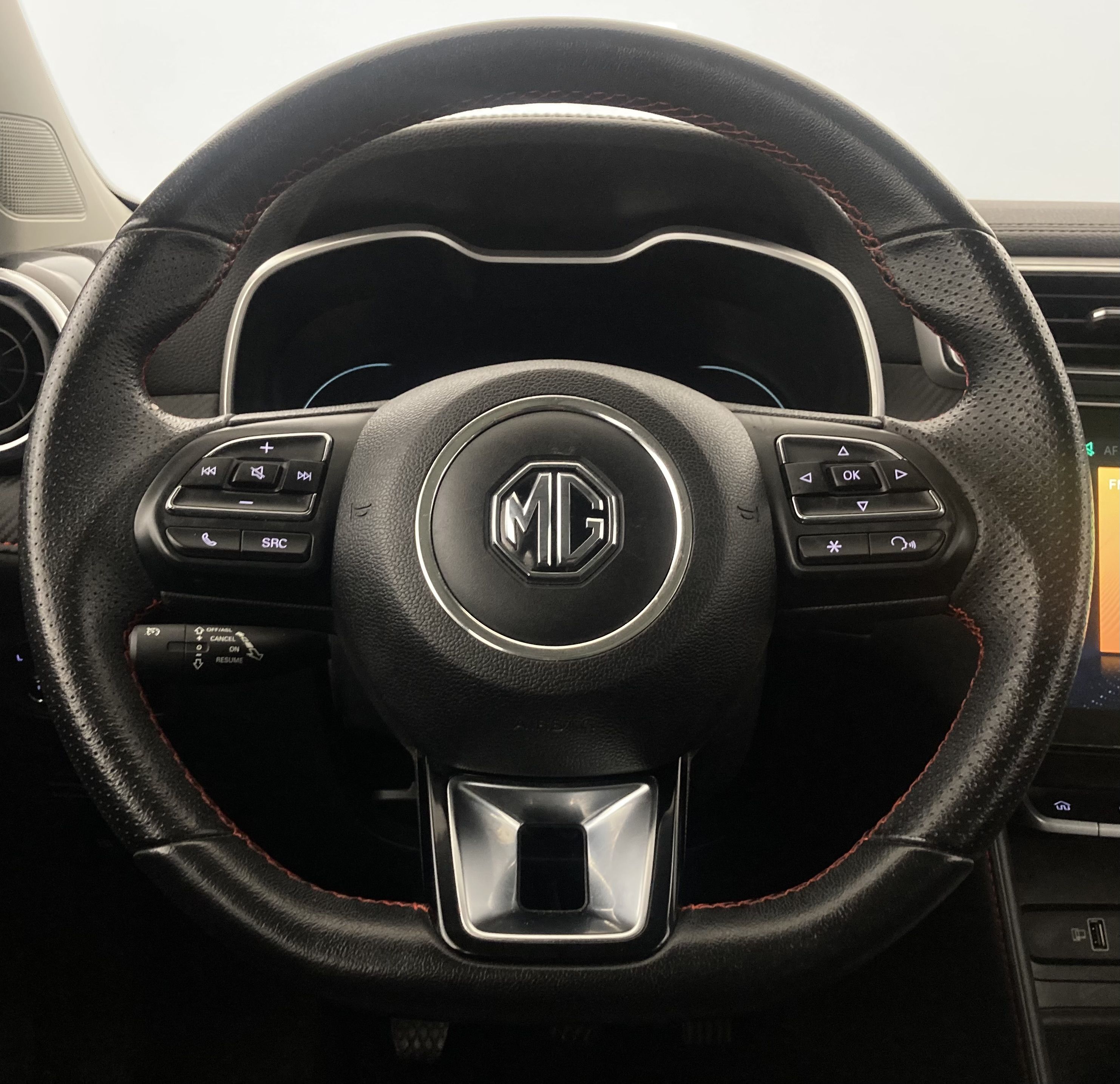 mg zs luxury 1.0 T-GDI 111 2023 dover white 22