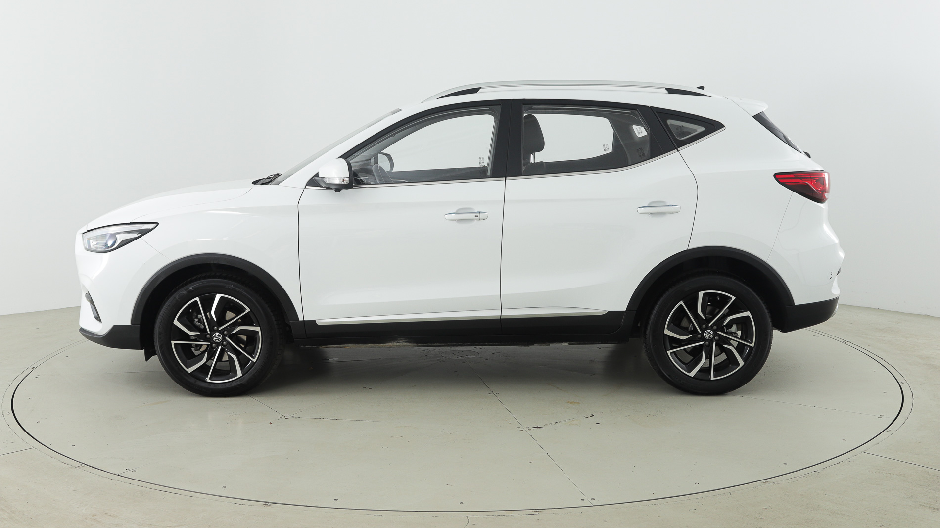 mg zs luxury 1.0 T-GDI 111 2023 dover white 8