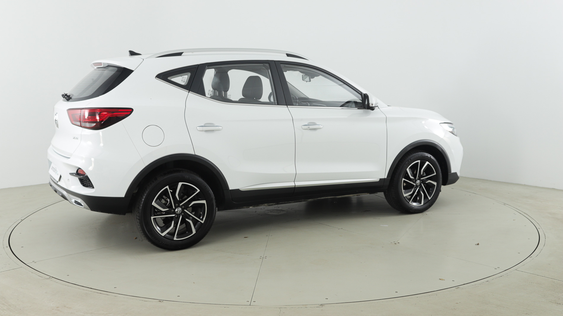 mg zs luxury 1.0 T-GDI 111 2023 dover white 13