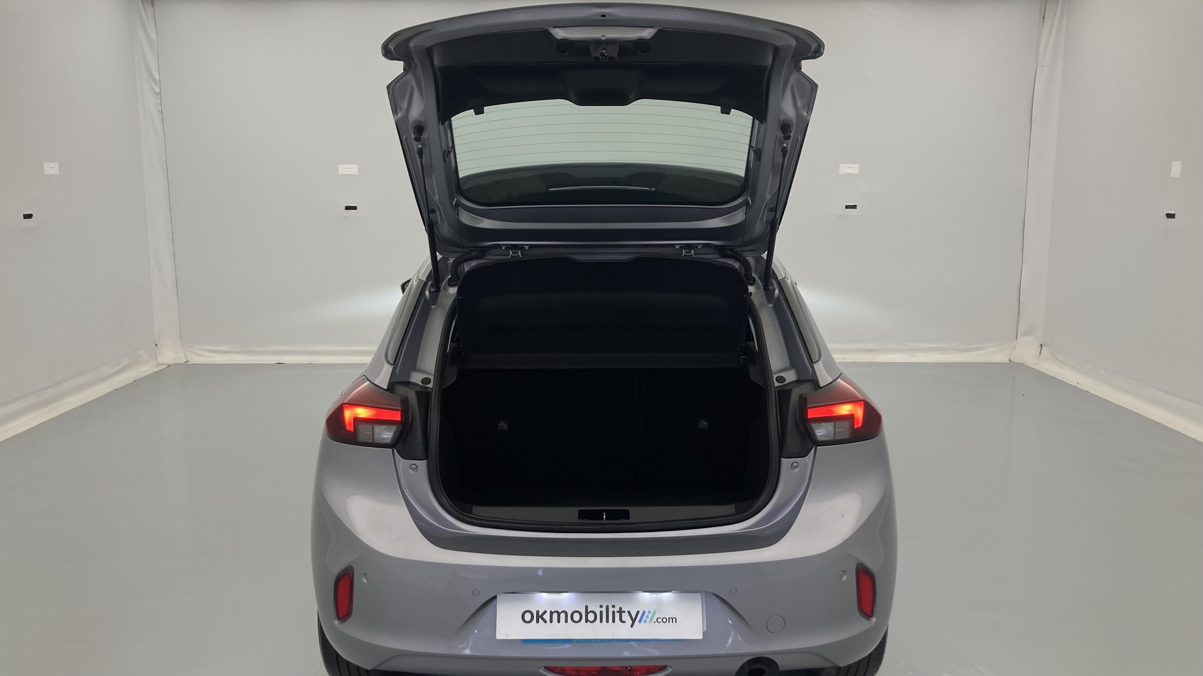 opel corsa elegance 1.2 75 2021 vernice grigio 22