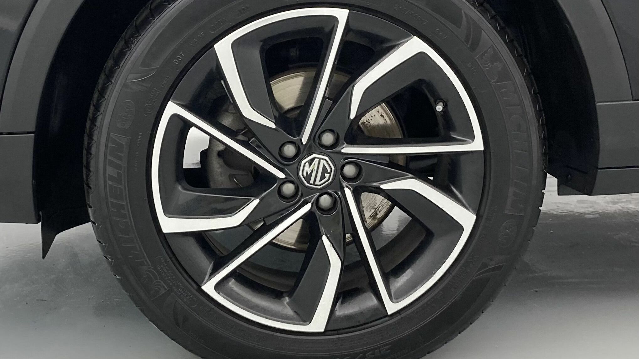 mg zs luxury 1.0 T-GDI 111 2023 pebble black 28