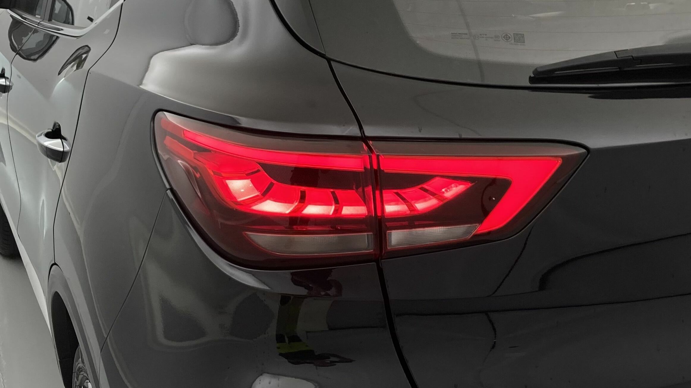 mg zs luxury 1.0 T-GDI 111 2023 pebble black 31