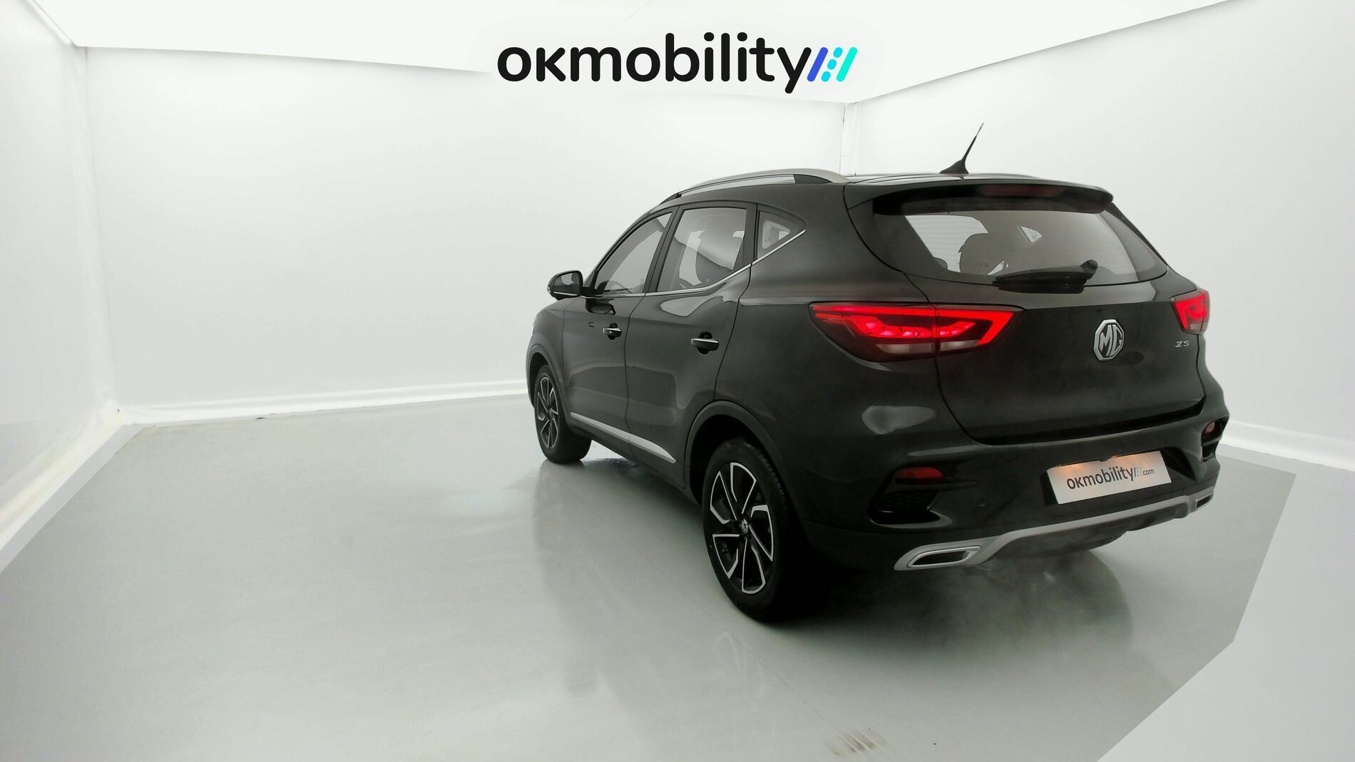 mg zs luxury 1.0 T-GDI 111 2023 pebble black 10