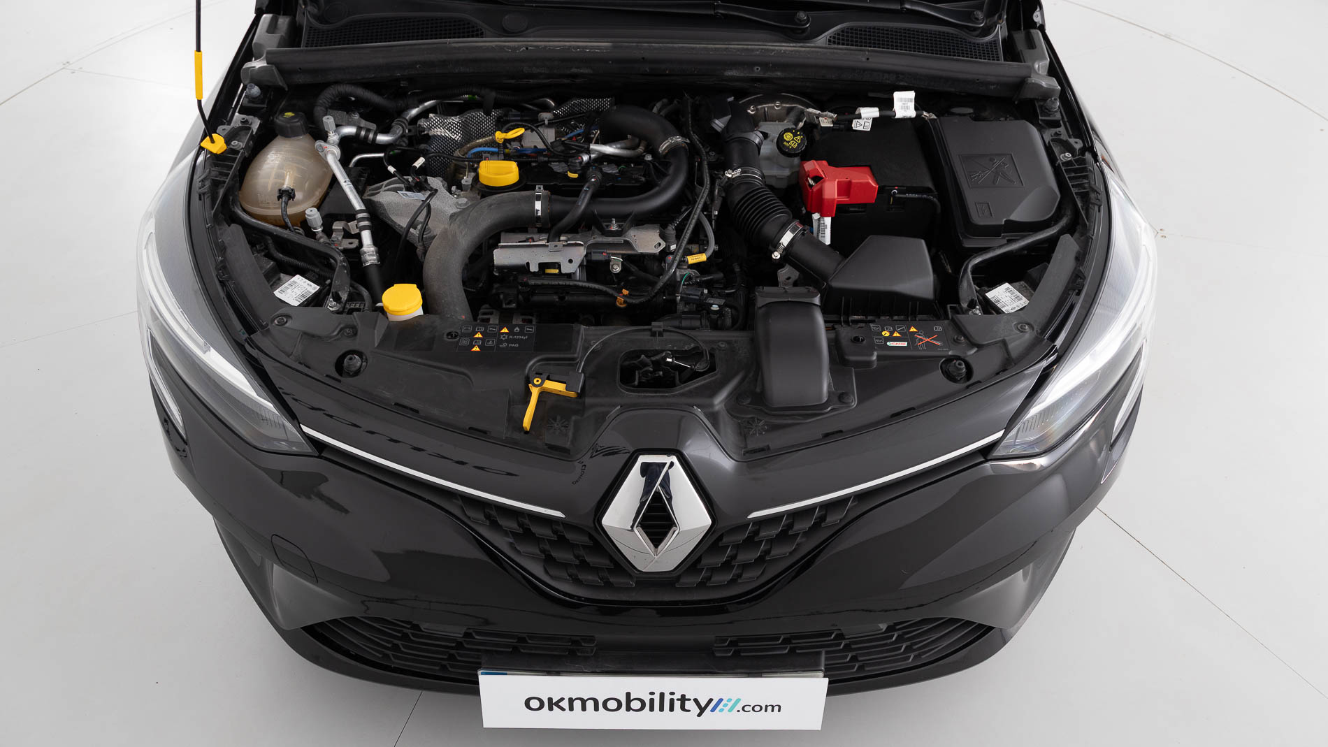 renault clio equilibre 1.0 TCE 91 2023 negro brillante 12