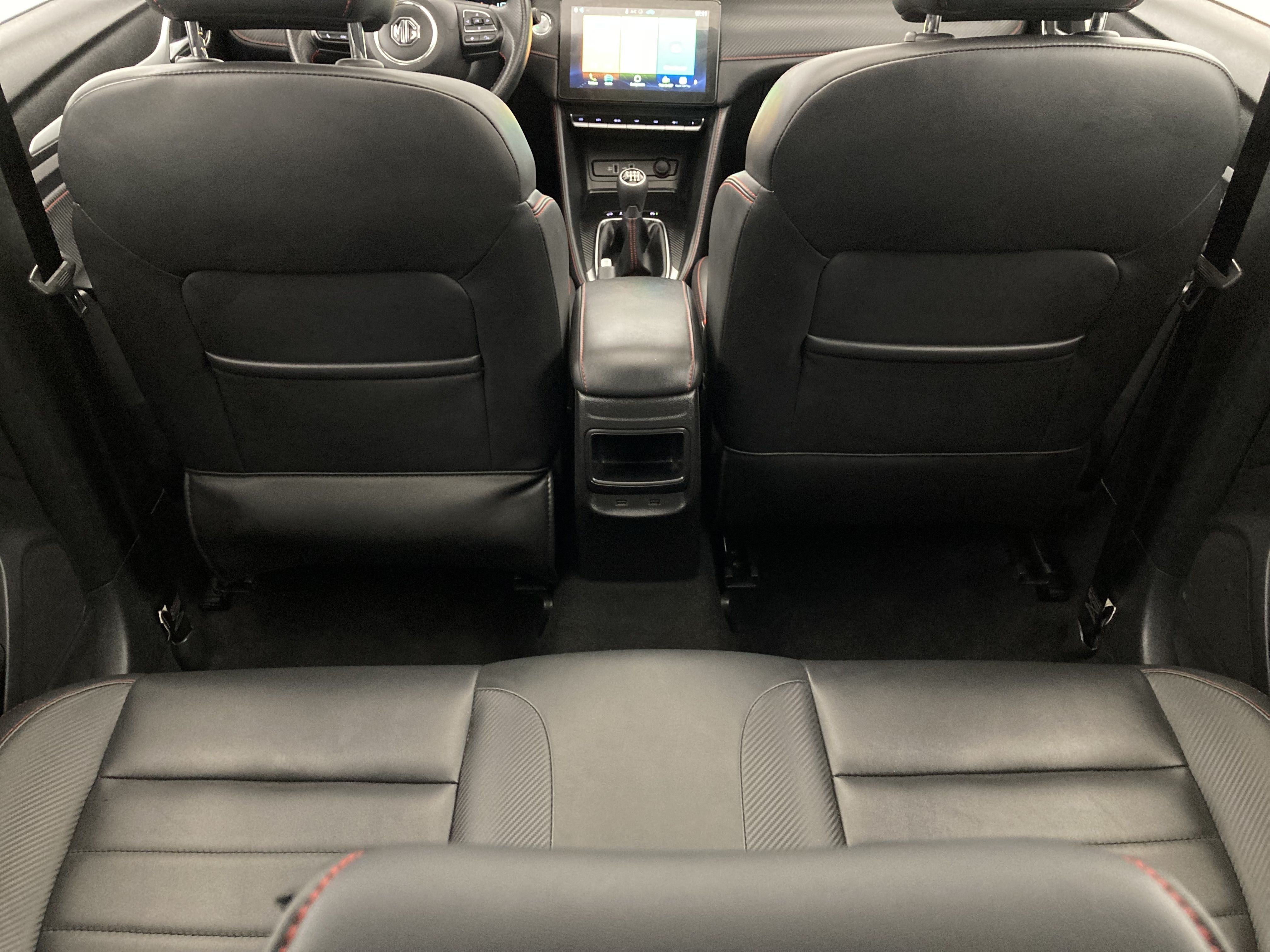 mg zs luxury 1.0 T-GDI 111 2023 pebble black 16