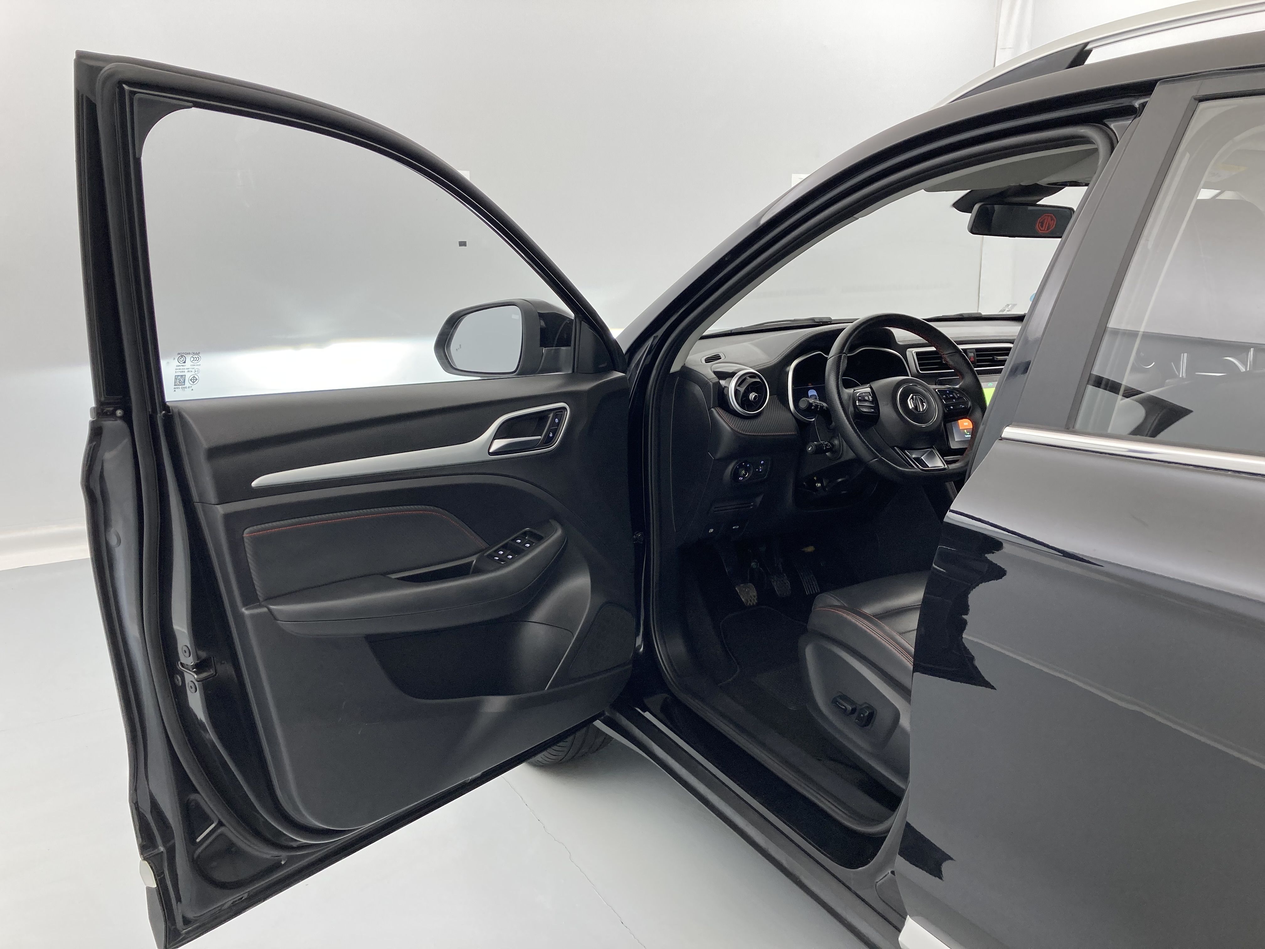 mg zs luxury 1.0 T-GDI 111 2023 pebble black 19