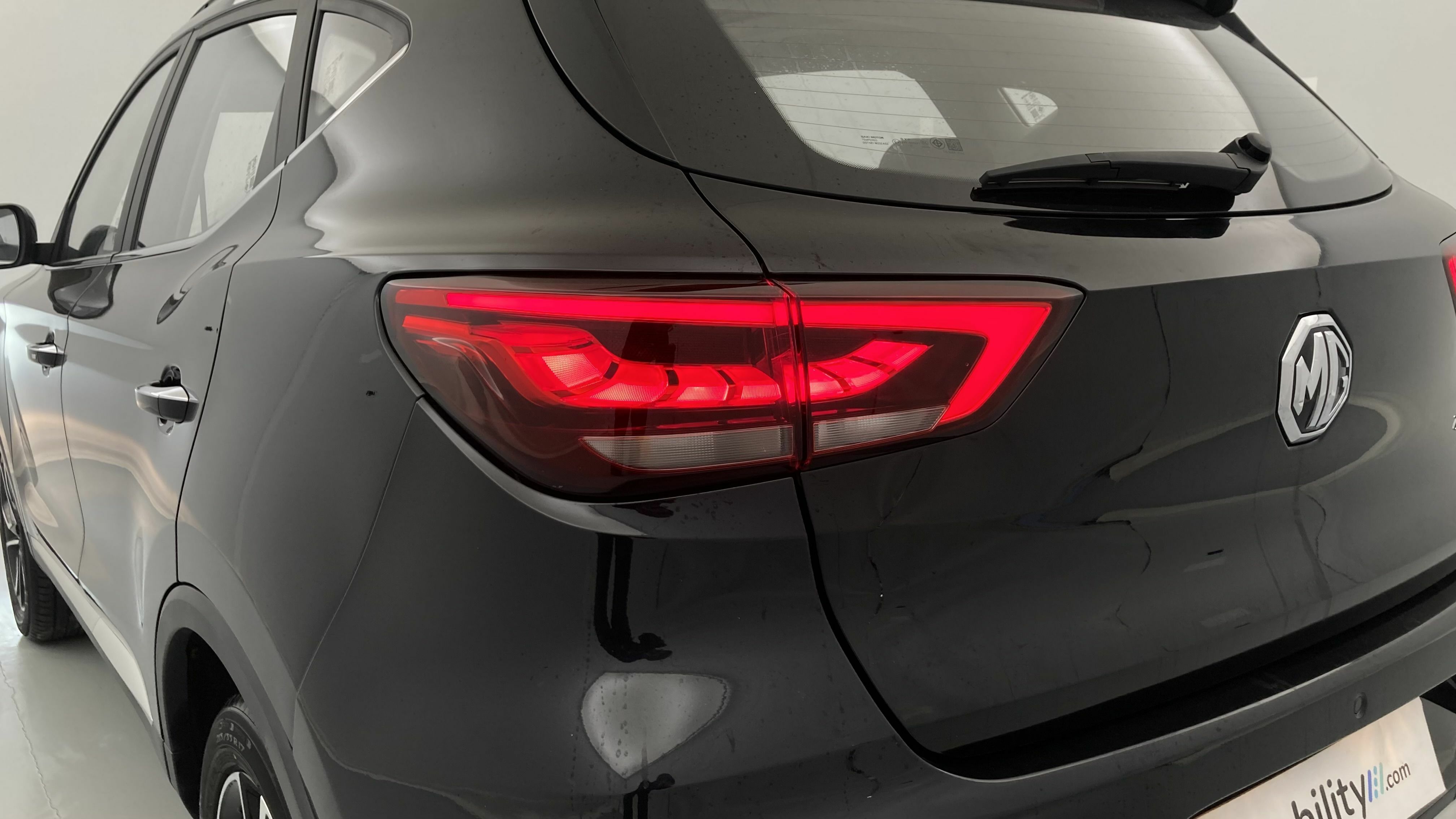 mg zs luxury 1.0 T-GDI 111 2023 pebble black 29