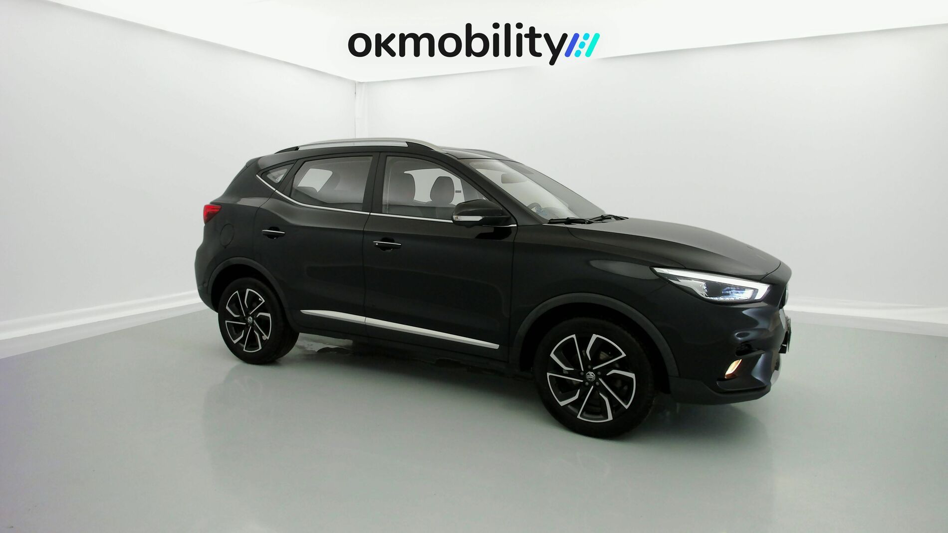 mg zs luxury 1.0 T-GDI 111 2023 pebble black 2