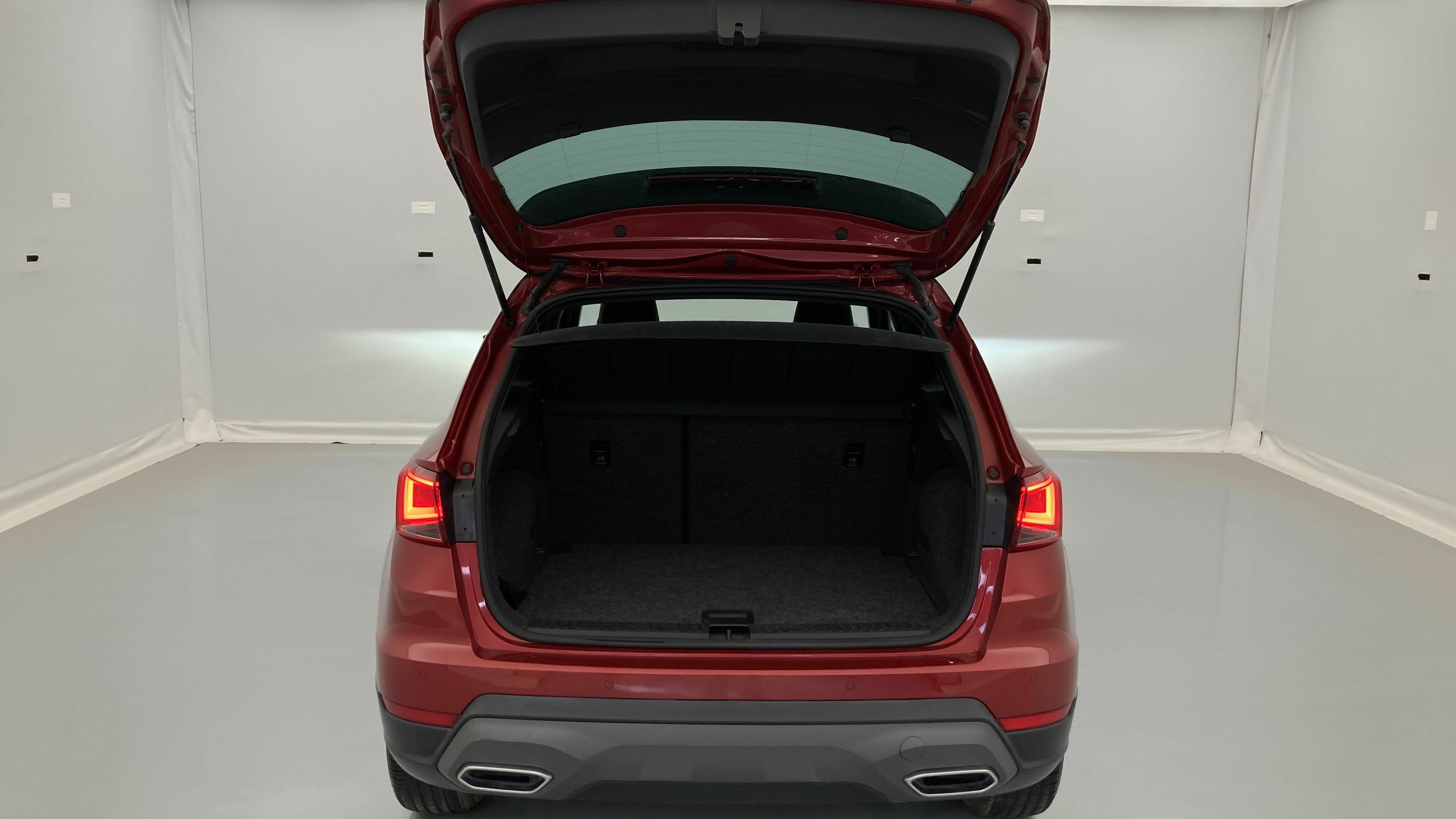 seat arona fr xl rx 1.0 TSI 115 2024 rojo desire / negro 24