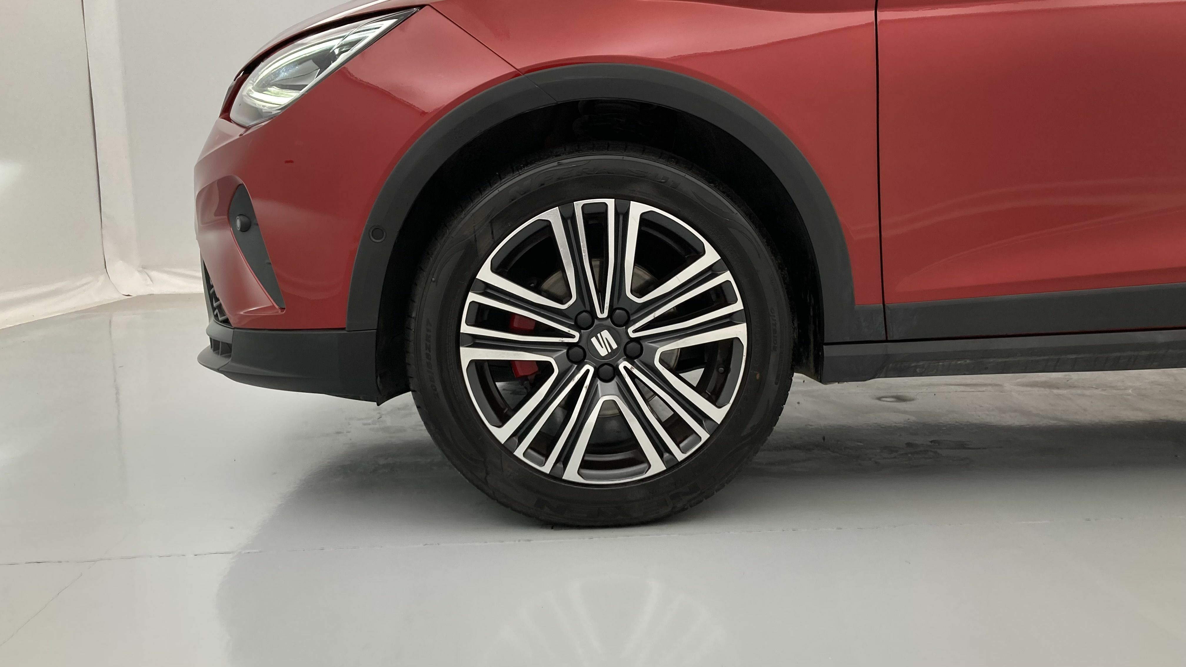 seat arona fr xl rx 1.0 TSI 115 2024 rojo desire / negro 27