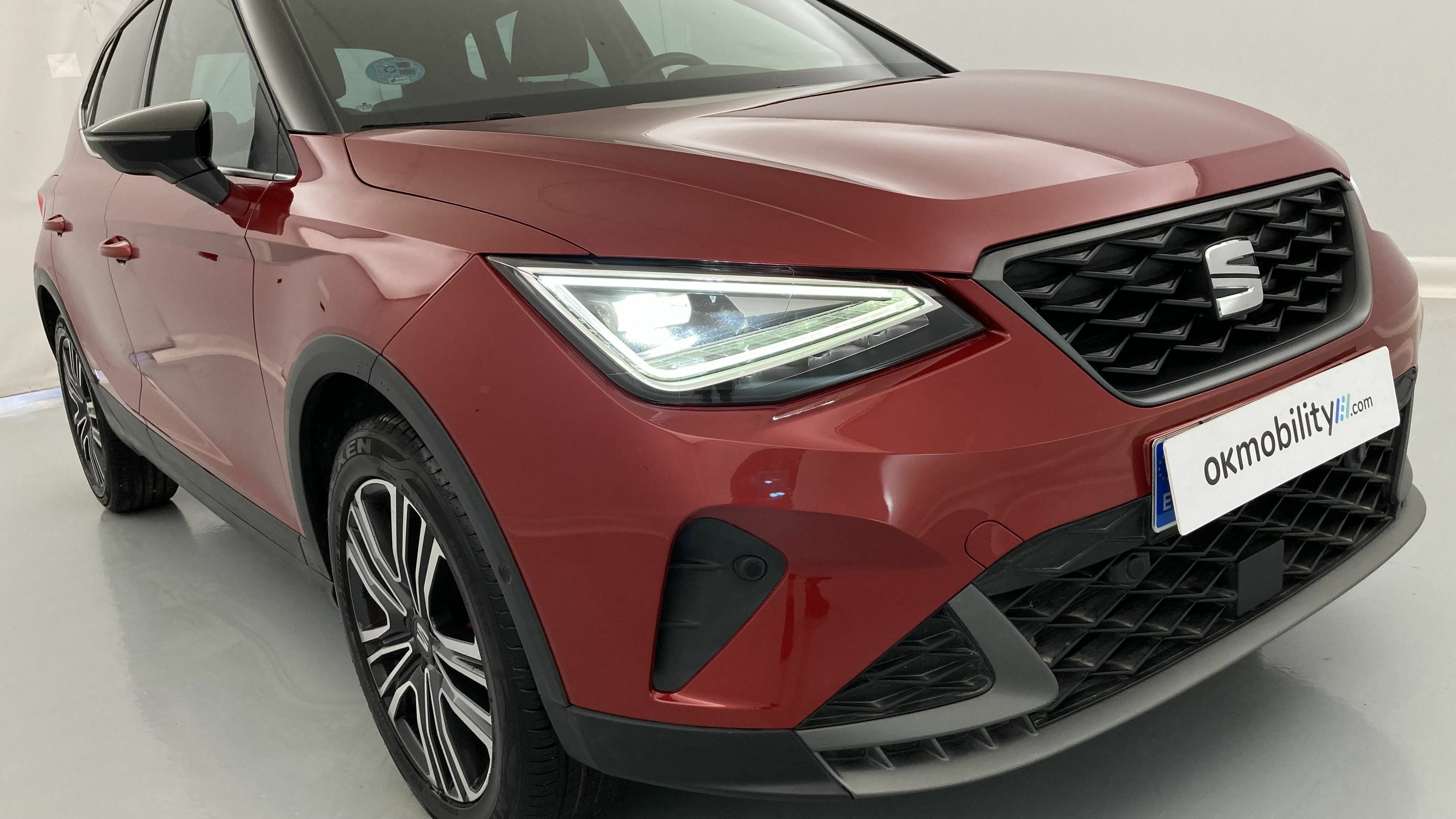 seat arona fr xl rx 1.0 TSI 115 2024 rojo desire / negro 29