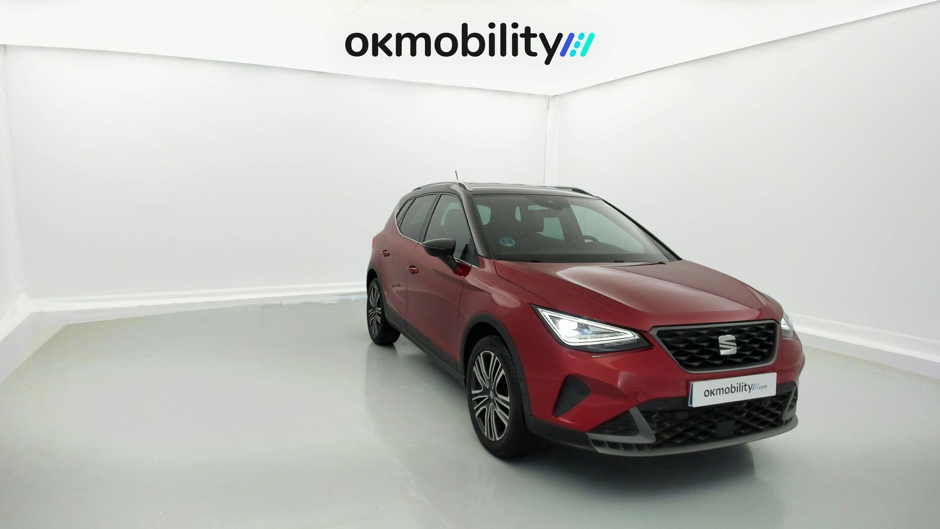 seat arona fr xl rx 1.0 TSI 115 2024 rojo desire / negro 3