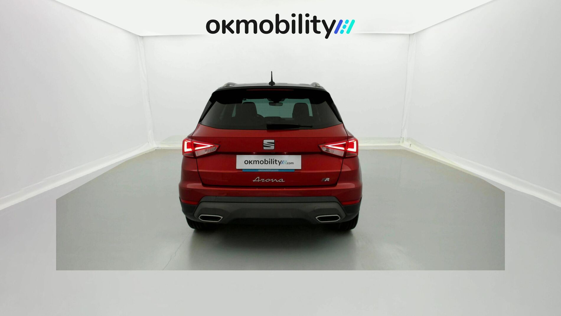 seat arona fr xl rx 1.0 TSI 115 2024 rojo desire / negro 10