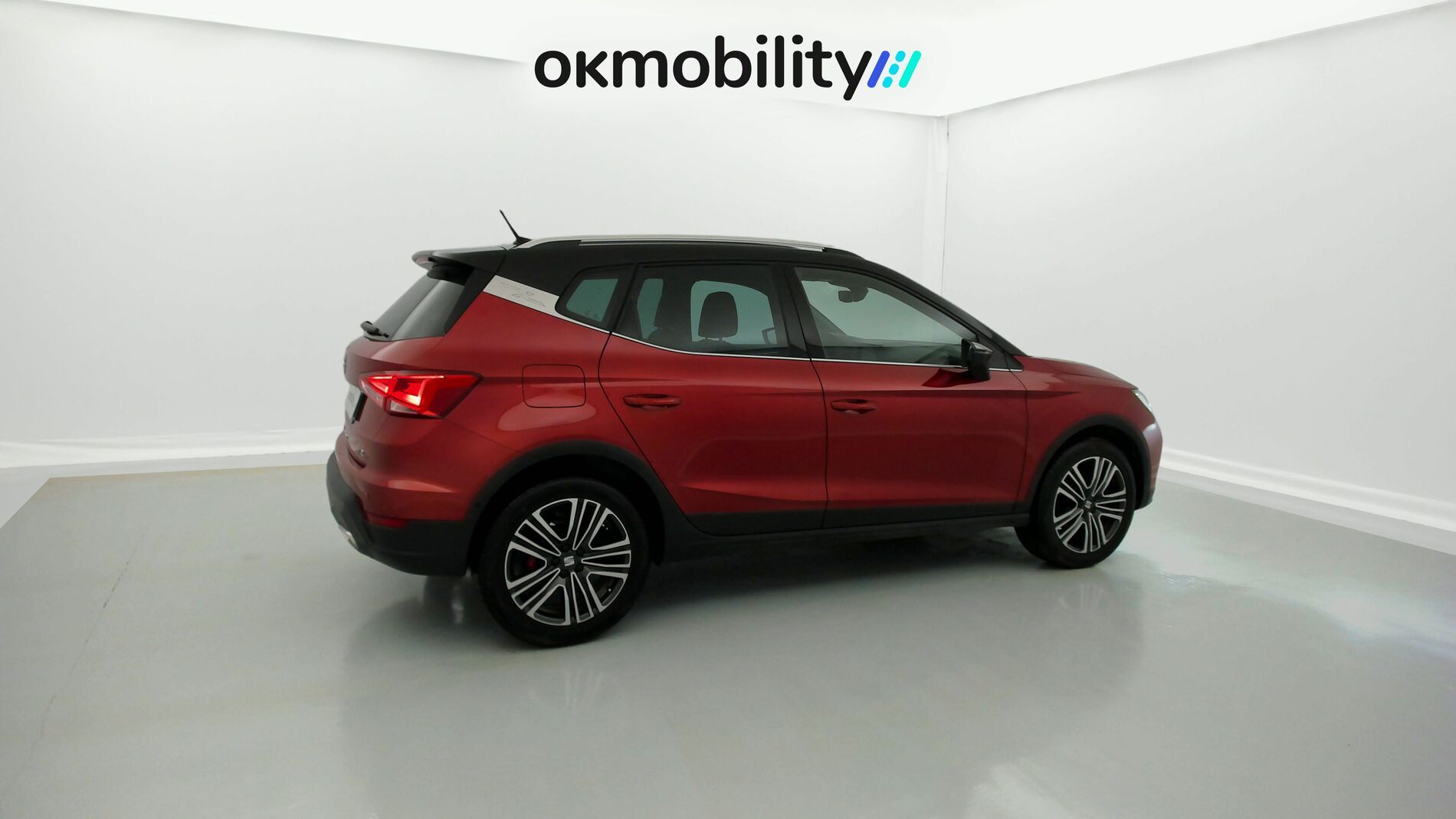 seat arona fr xl rx 1.0 TSI 115 2024 rojo desire / negro 12