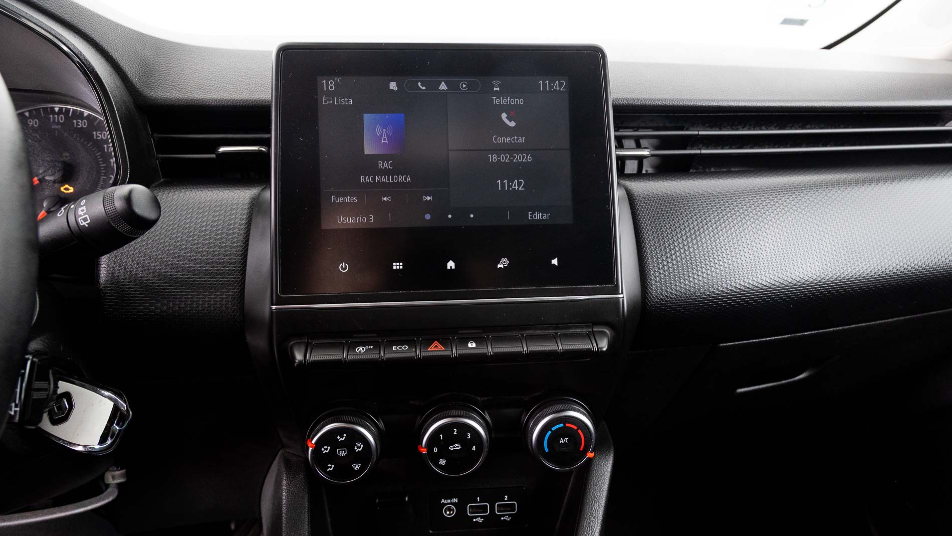 renault clio equilibre 1.0 TCE 90 2023 negro brillante 4