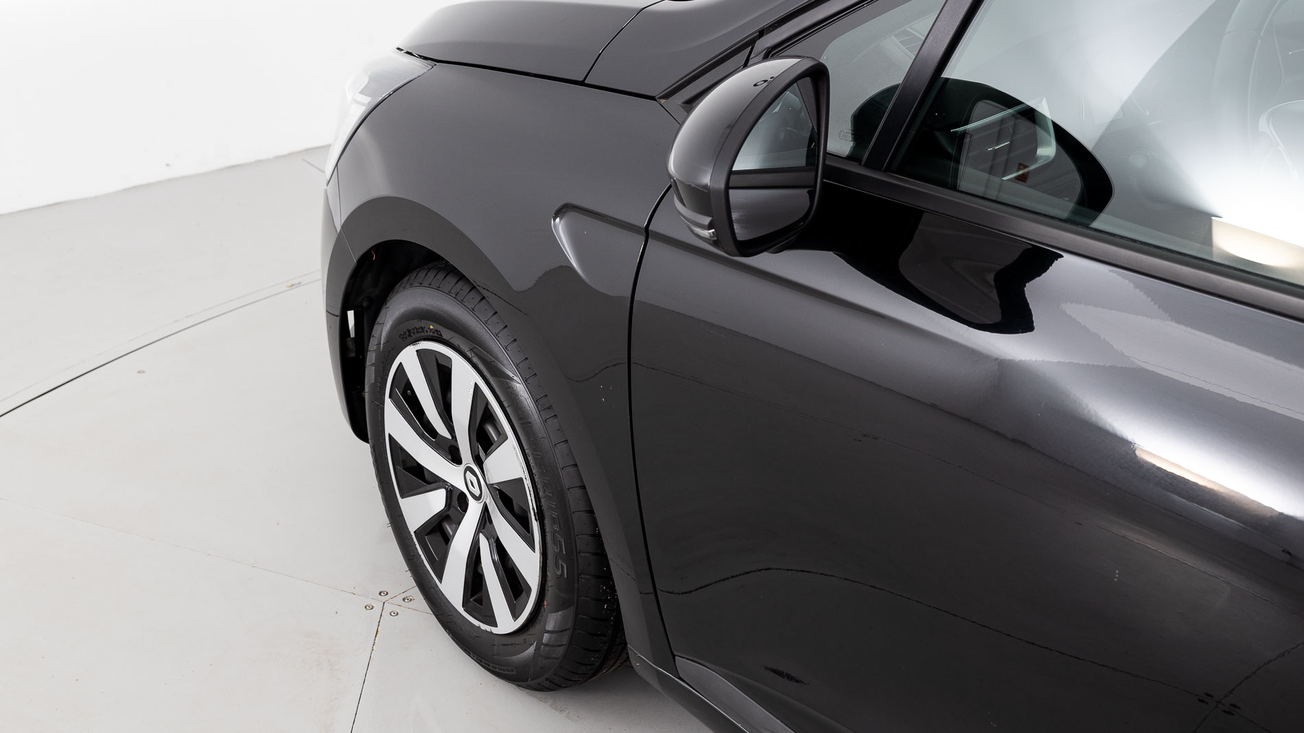 renault clio equilibre 1.0 TCE 90 2023 negro brillante 12