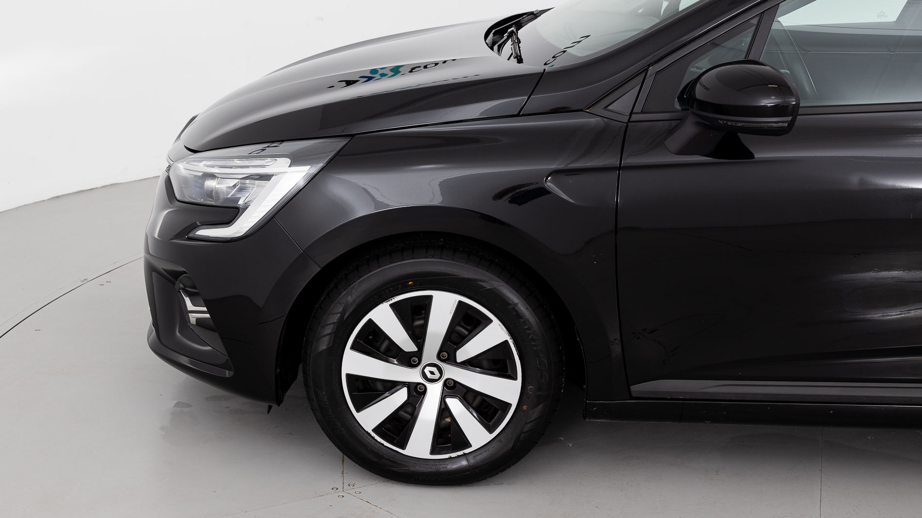 renault clio equilibre 1.0 TCE 90 2023 negro brillante 13