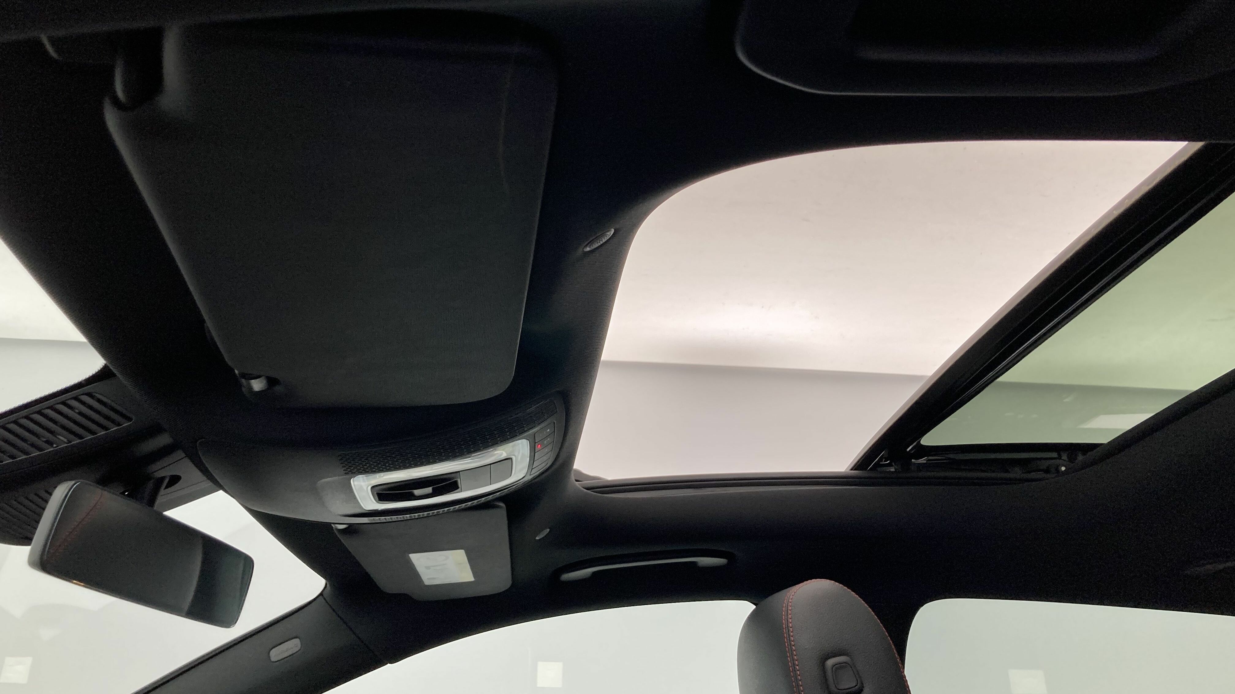 mercedes benz clase b amg line 200D 150 DCT 2022 gris montana 20