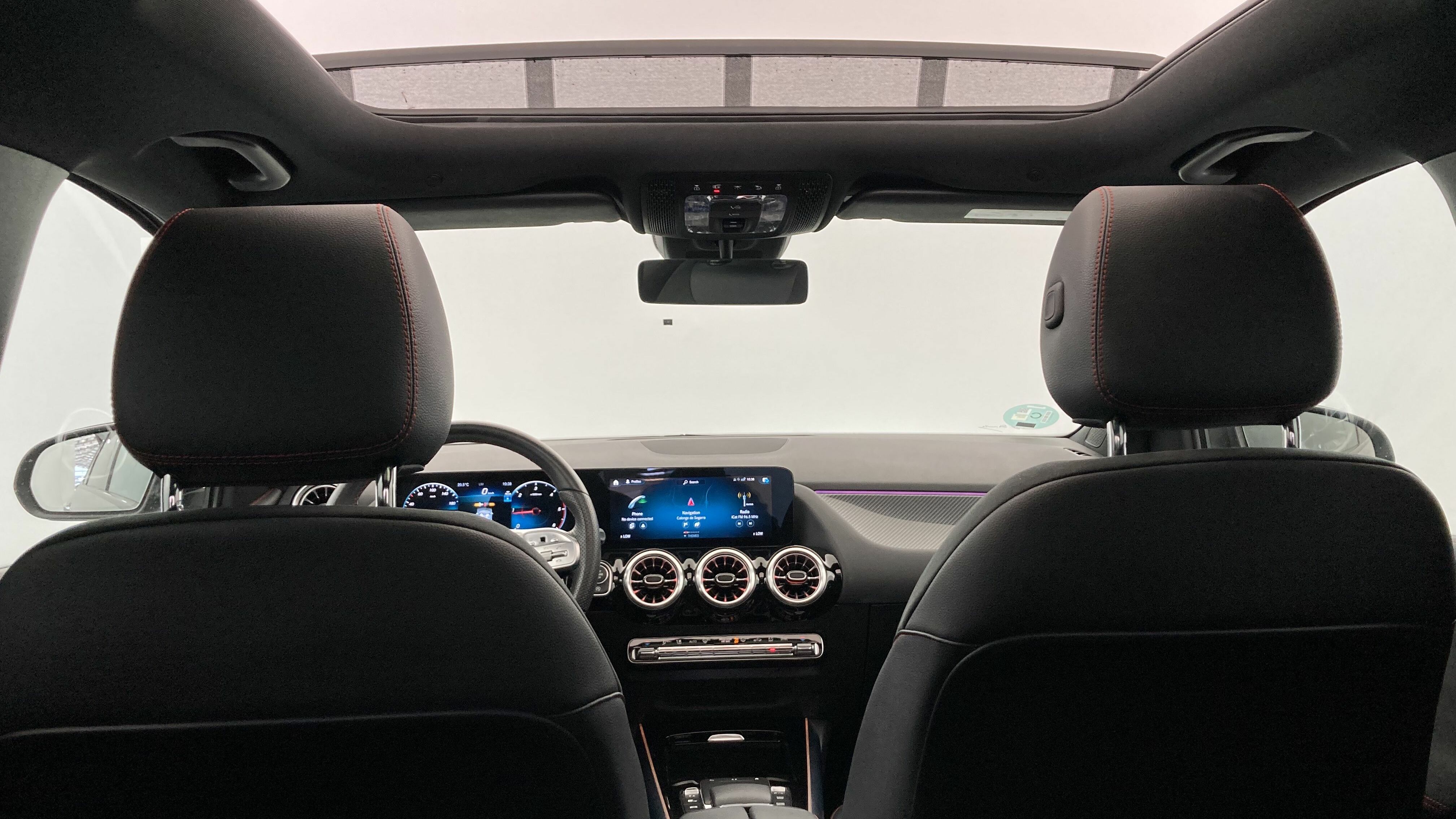 mercedes benz clase b amg line 200D 150 DCT 2022 gris montana 22