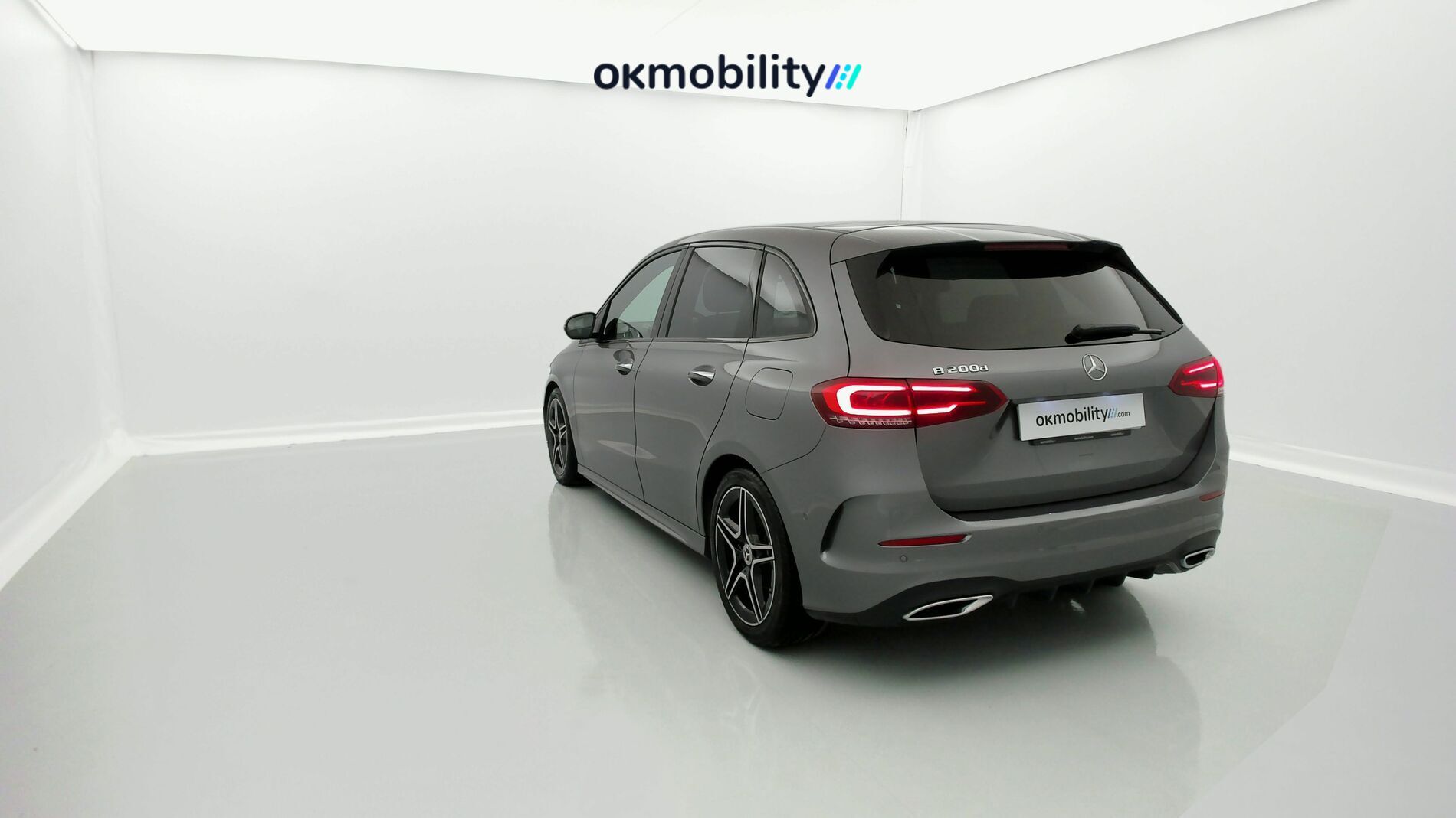 mercedes benz clase b amg line 200D 150 DCT 2022 gris montana 5