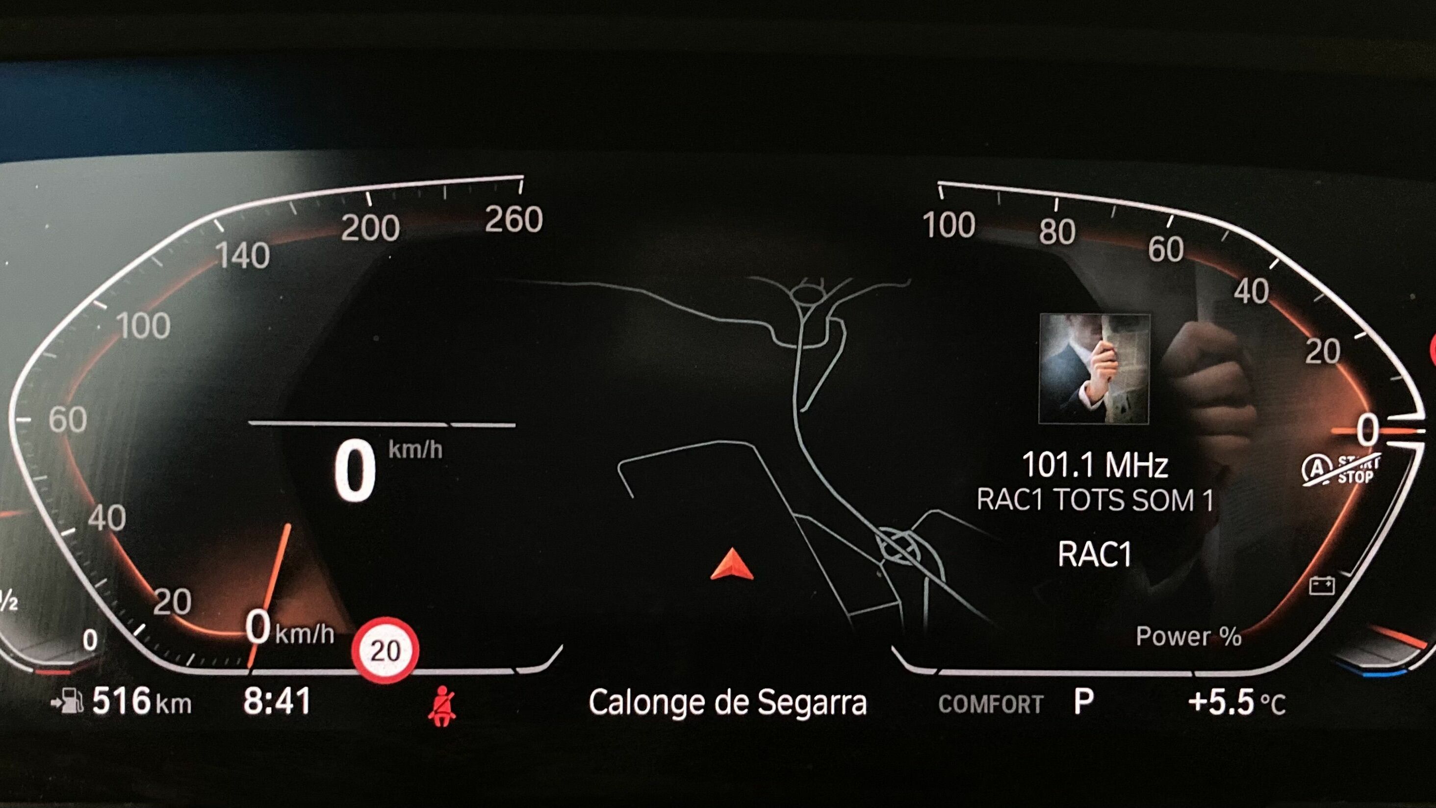 bmw serie 1 m sport colorvision 118I 136 STEPTRONIC 2024 skyscraper grau 17