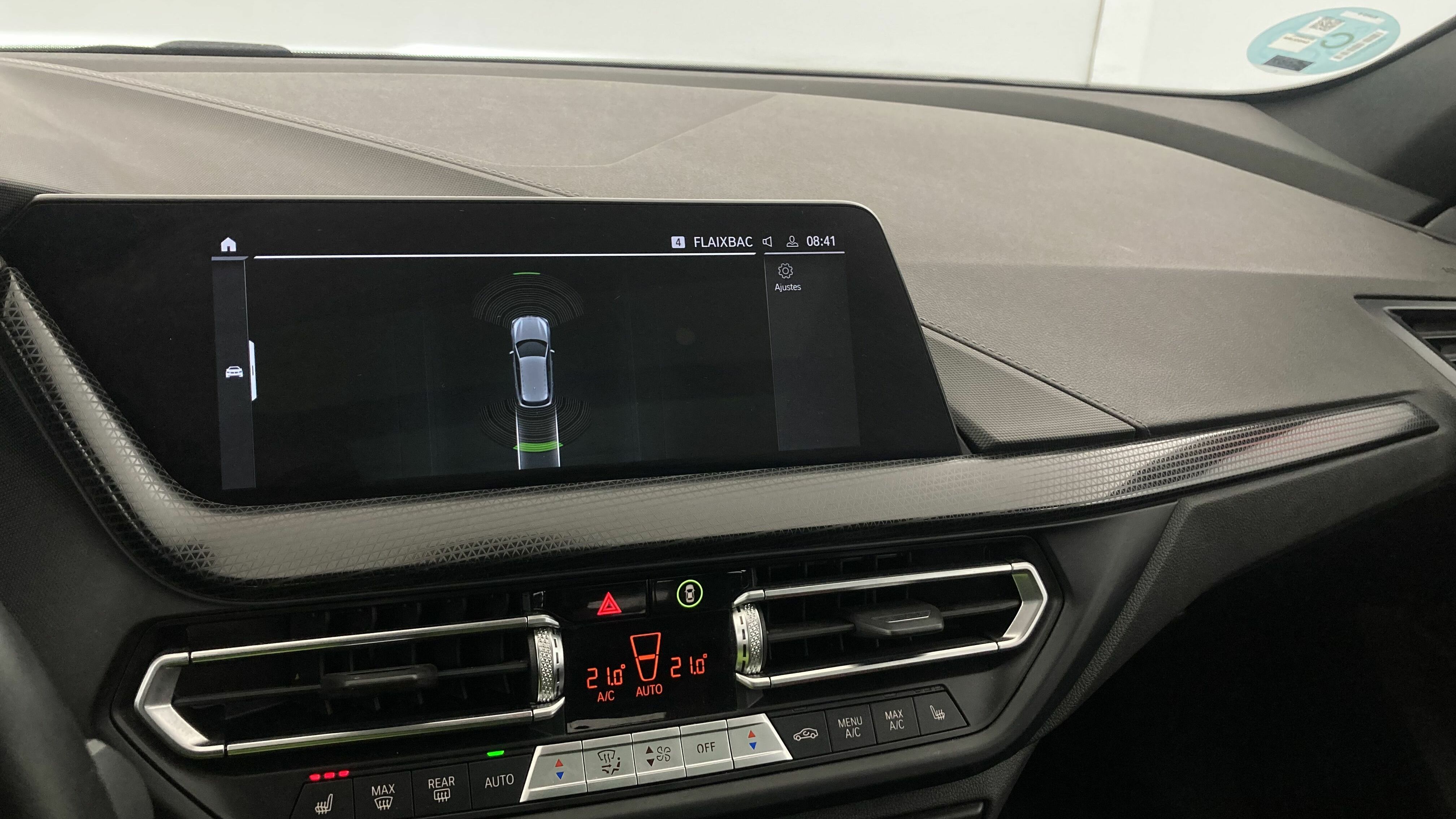 bmw serie 1 m sport colorvision 118I 136 STEPTRONIC 2024 skyscraper grau 18