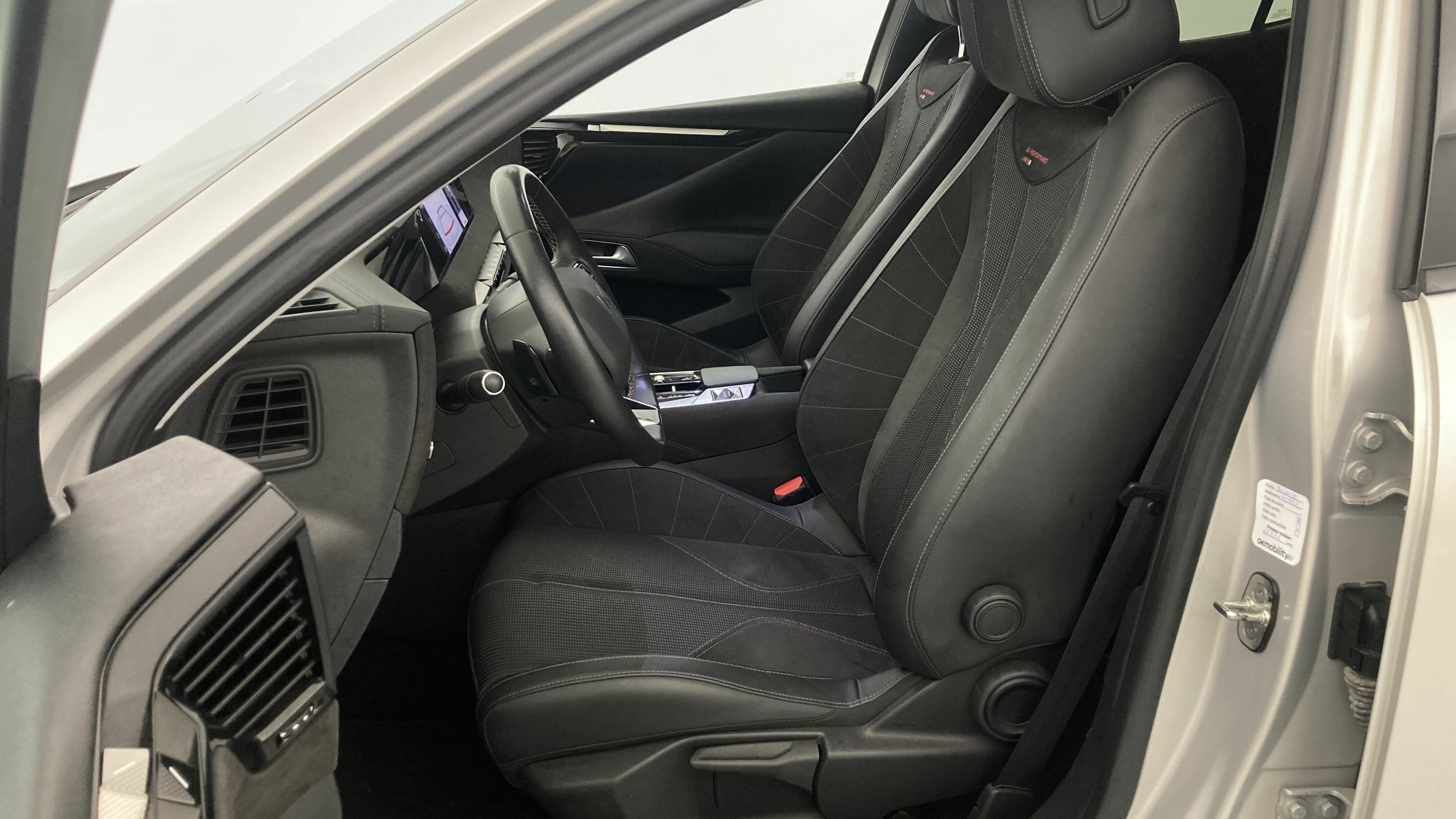 ds ds4 performance line + E-TENSE 225 CA 2023 crystal pearl 15