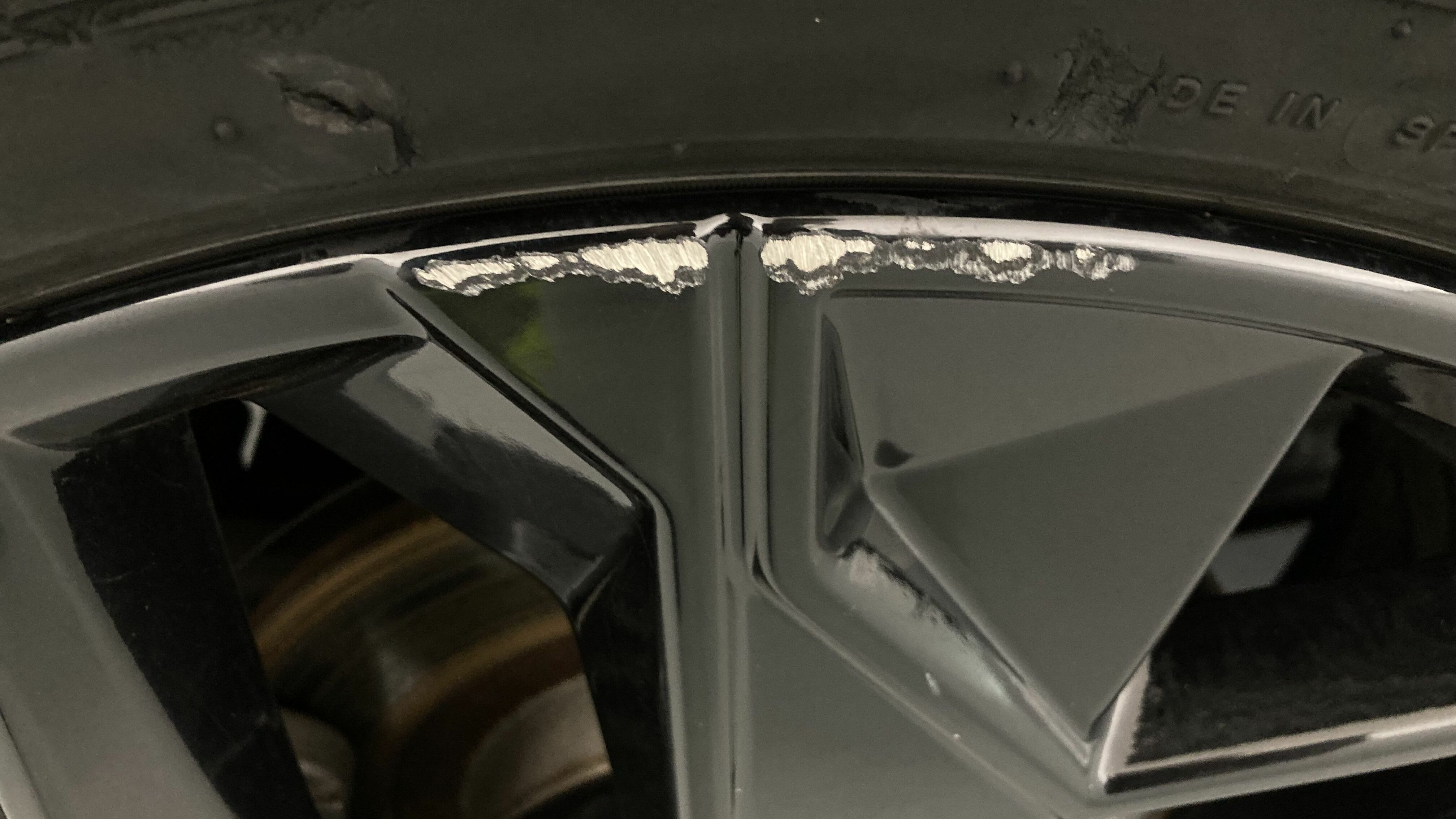 ds ds4 performance line + E-TENSE 225 CA 2023 crystal pearl 32