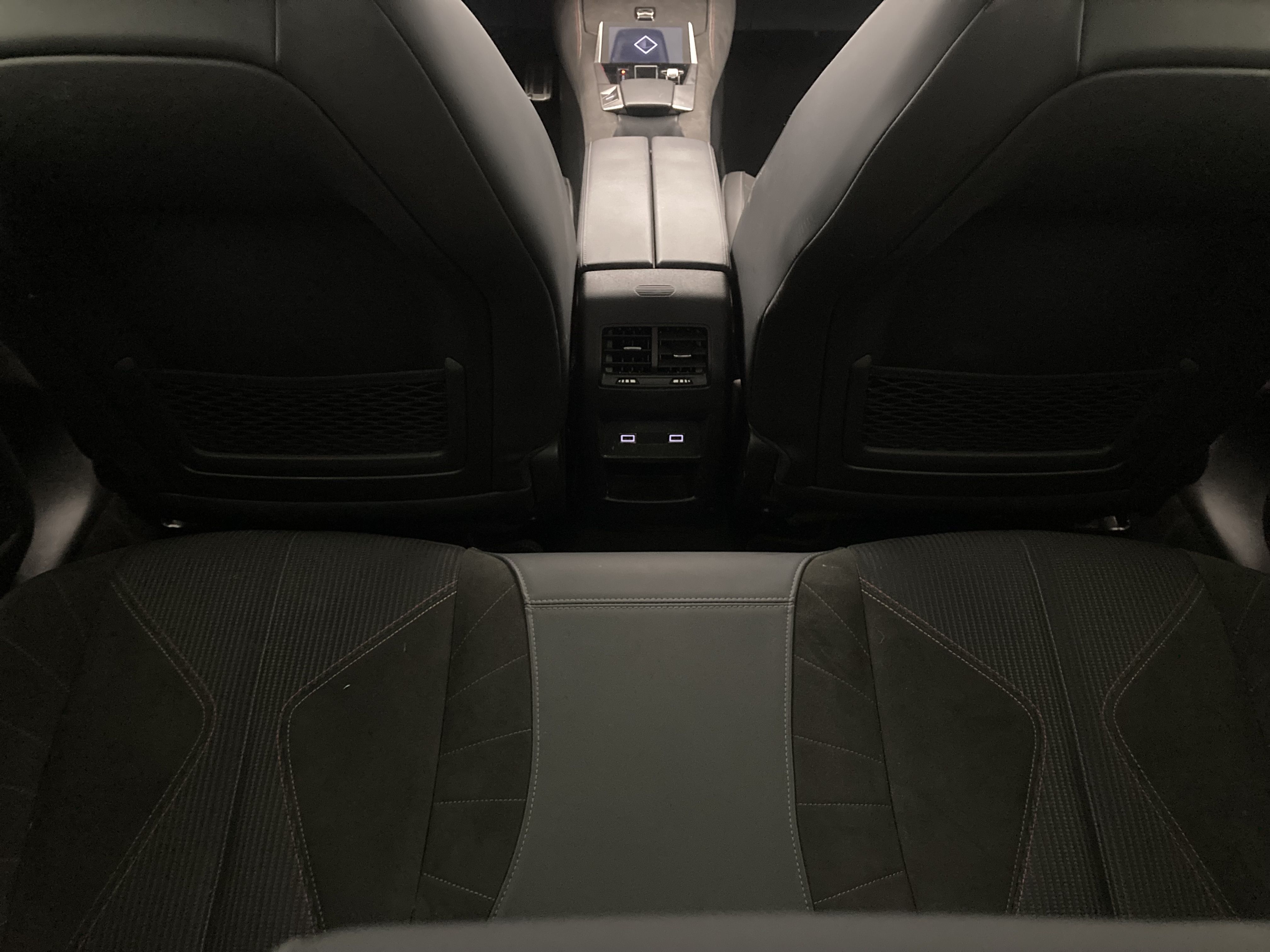 ds ds4 performance line + E-TENSE 225 CA 2023 negro perla 21