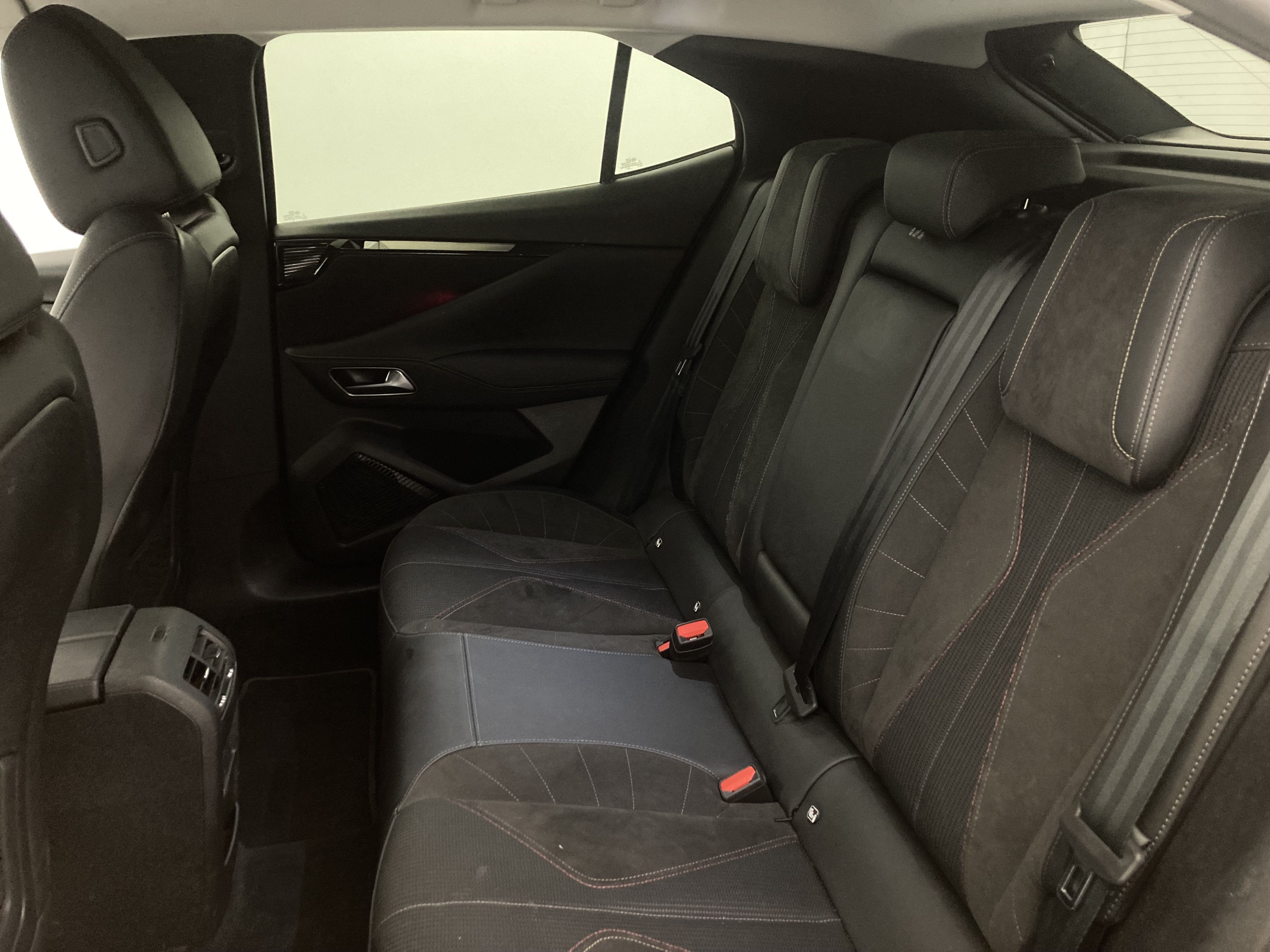 ds ds4 performance line + E-TENSE 225 CA 2023 negro perla 24