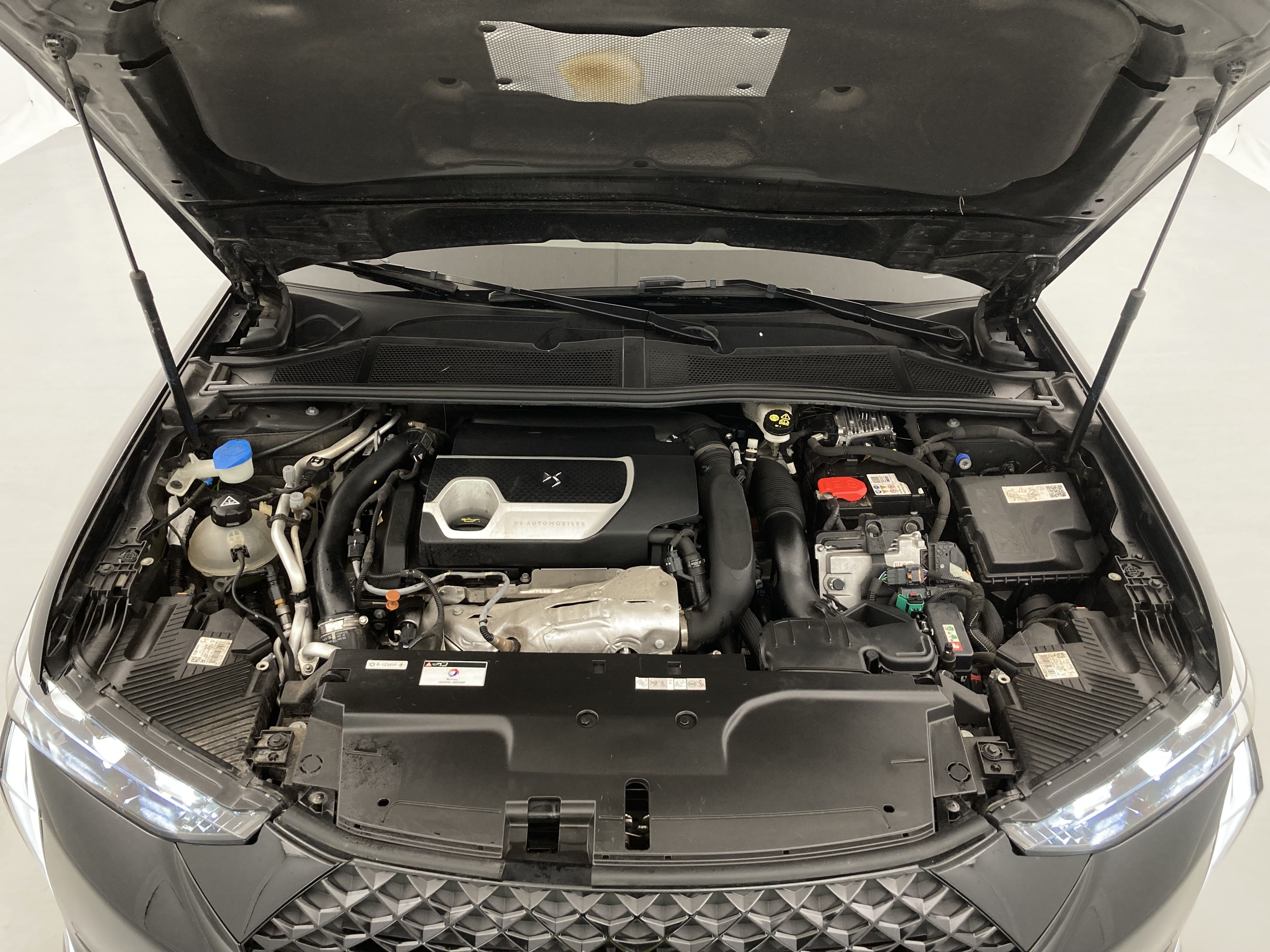 ds ds4 performance line + E-TENSE 225 CA 2023 negro perla 26