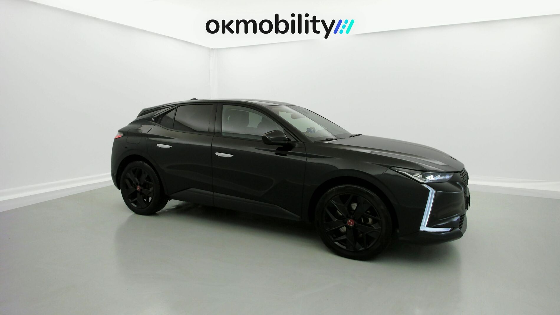 ds ds4 performance line + E-TENSE 225 CA 2023 negro perla 2