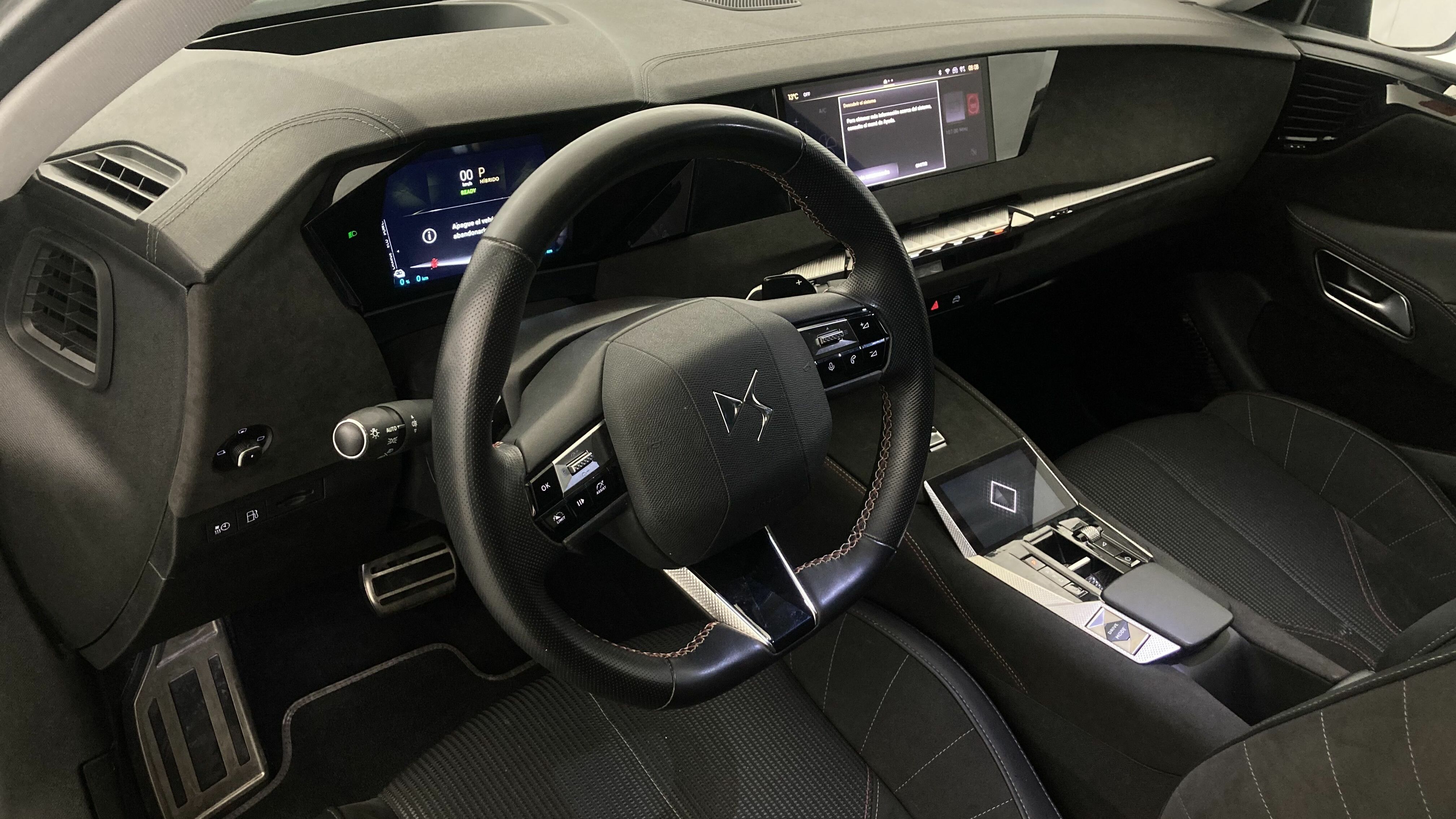 ds ds4 performance line + E-TENSE 225 CA 2023 lacquered grey 16