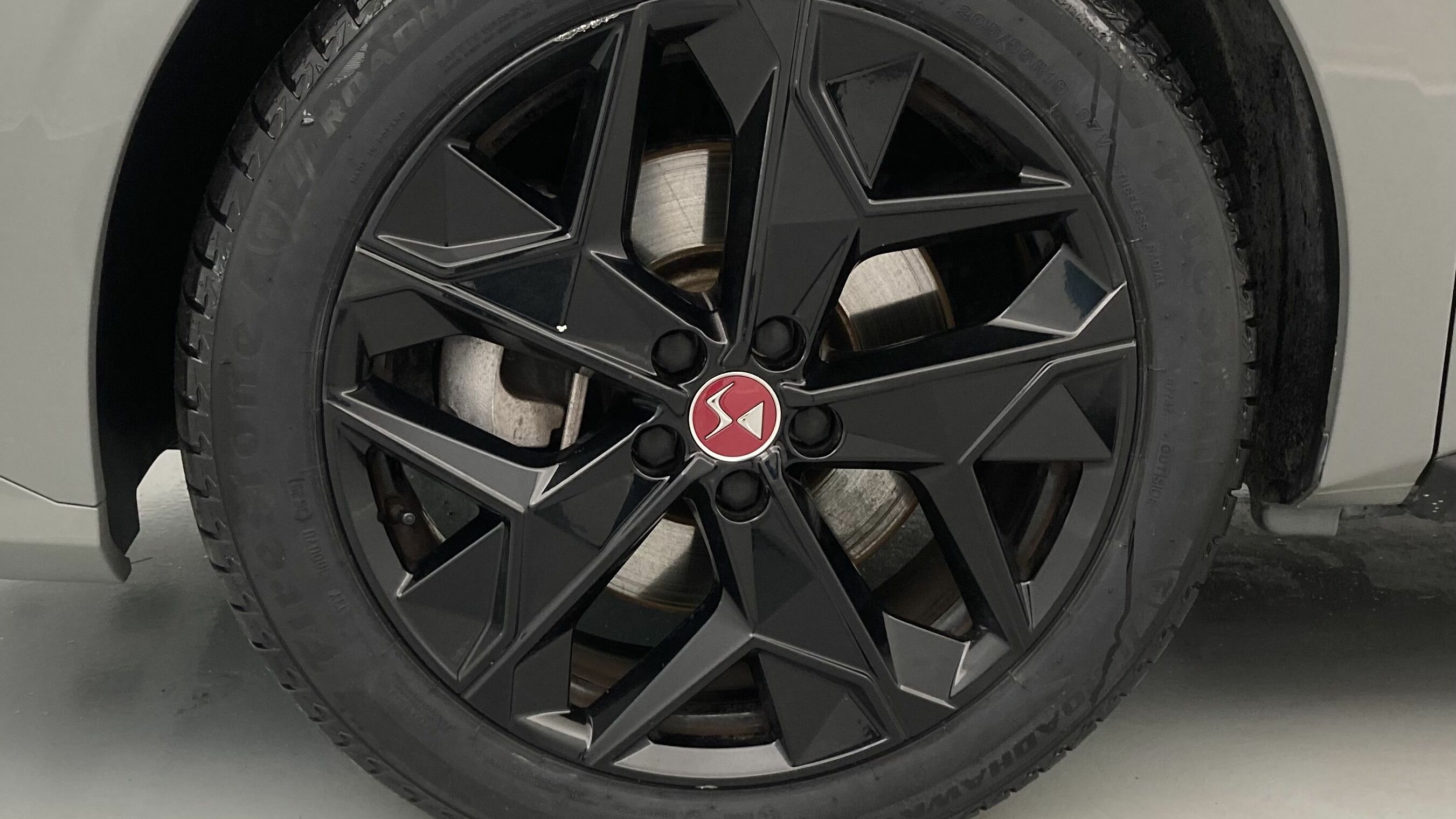 ds ds4 performance line + E-TENSE 225 CA 2023 lacquered grey 28