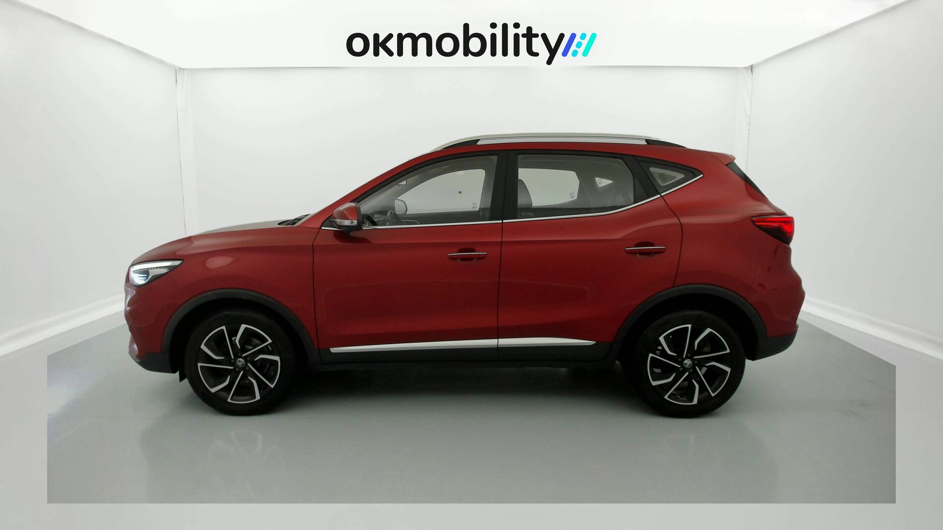 mg zs luxury 1.5 VTI-TECH 106 2023 dynamic red 7