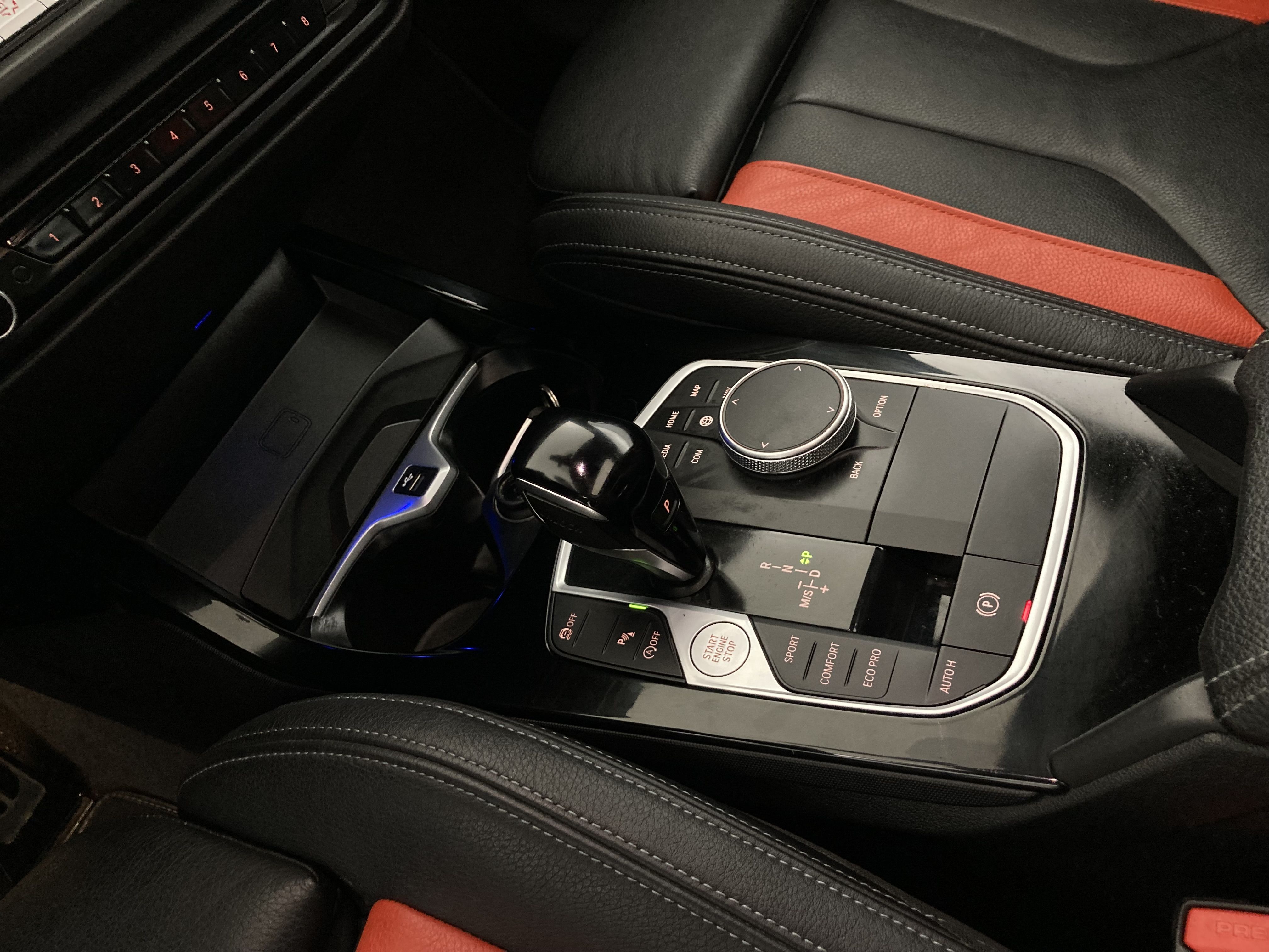 bmw serie 1 m sport colorvision 118I 136 STEPTRONIC 2024 frozen pure grey 14