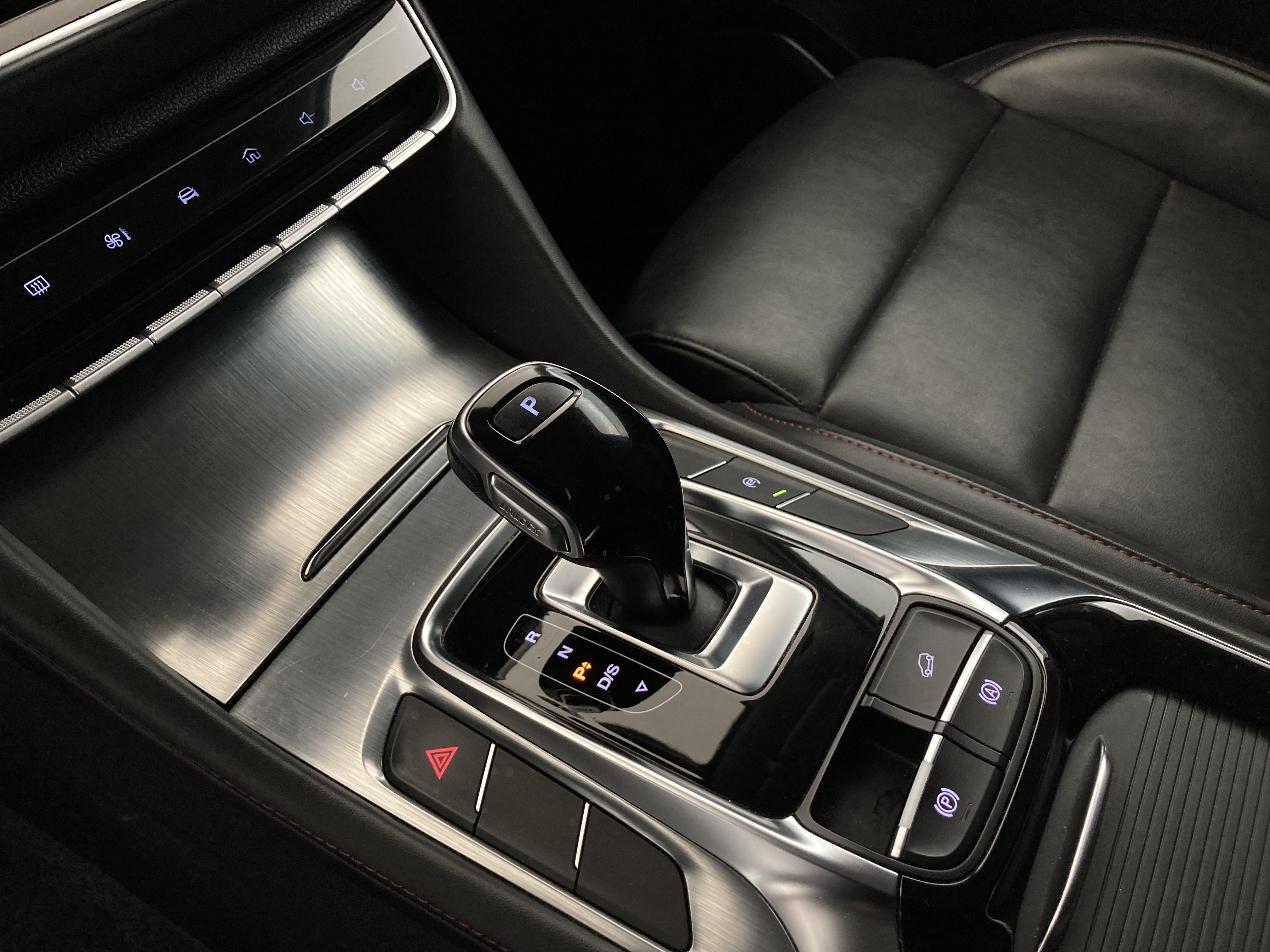 mg hs comfort 1.5 T-GDI 162 AT 2023 silver 12