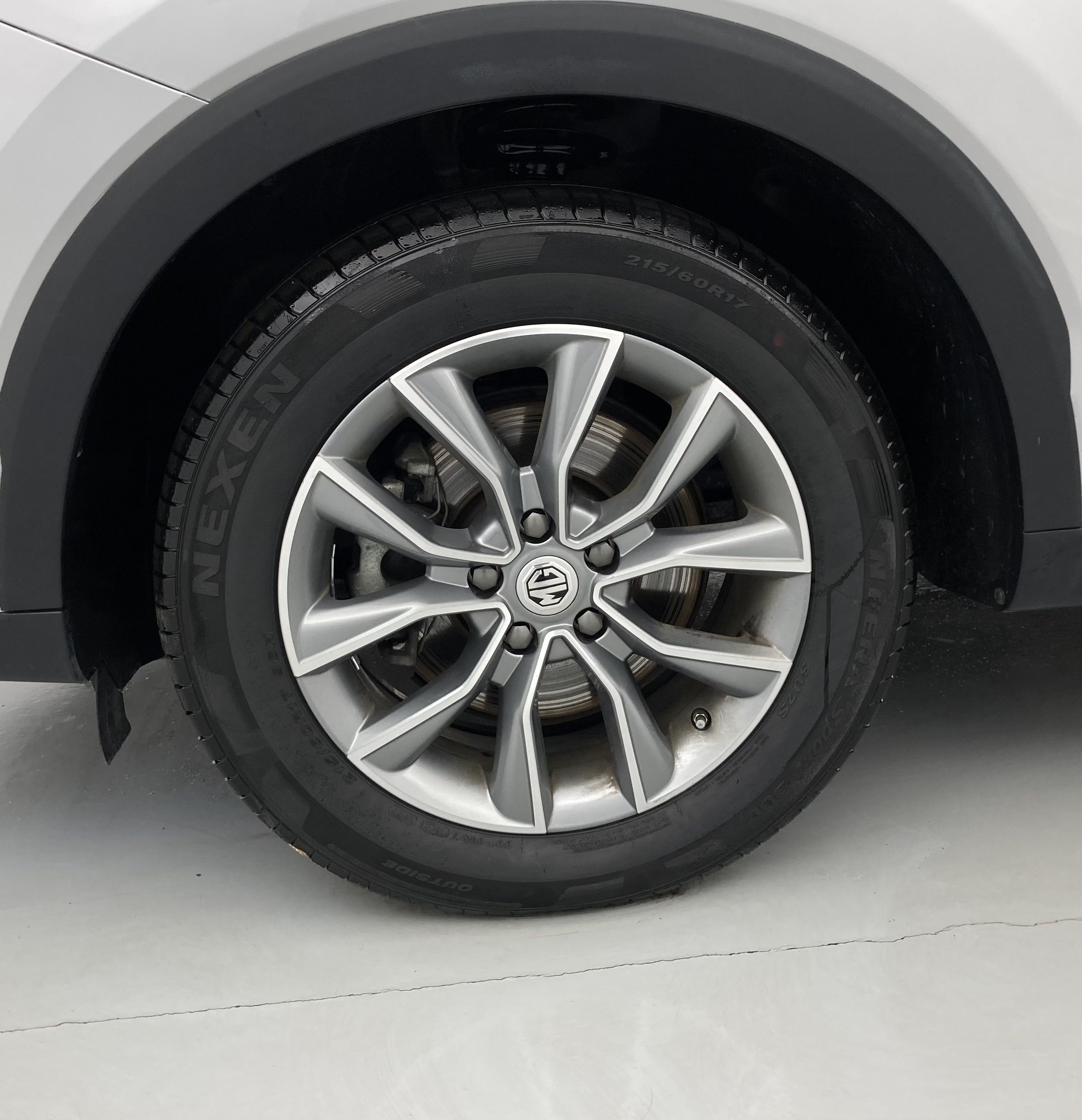 mg hs comfort 1.5 T-GDI 162 AT 2023 silver 30